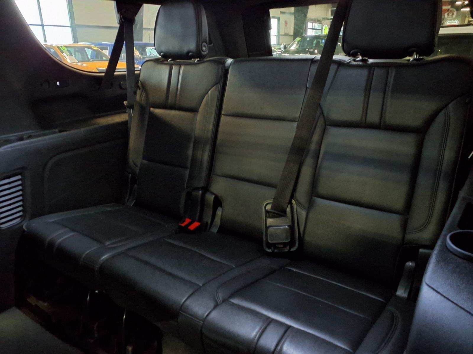 2022 Chevrolet Suburban RST - Black exterior view 16