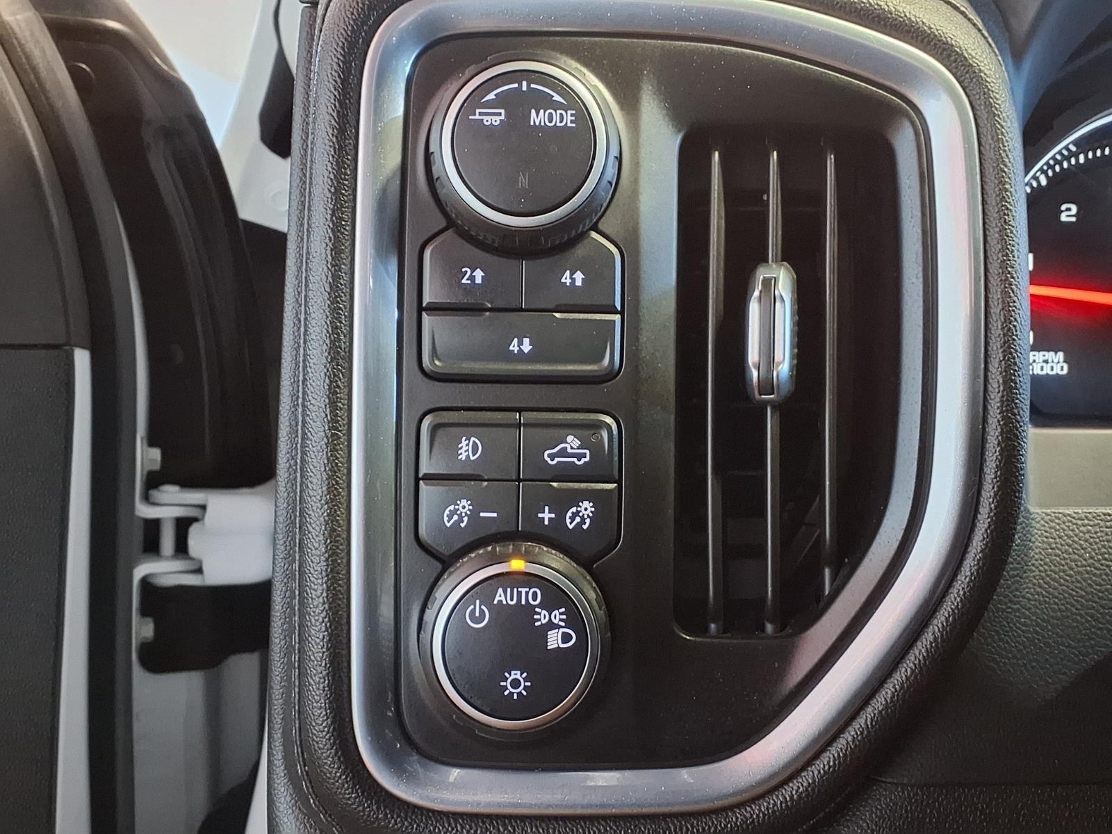 2023 Chevrolet Silverado 2500HD LT - Summit White exterior view 19