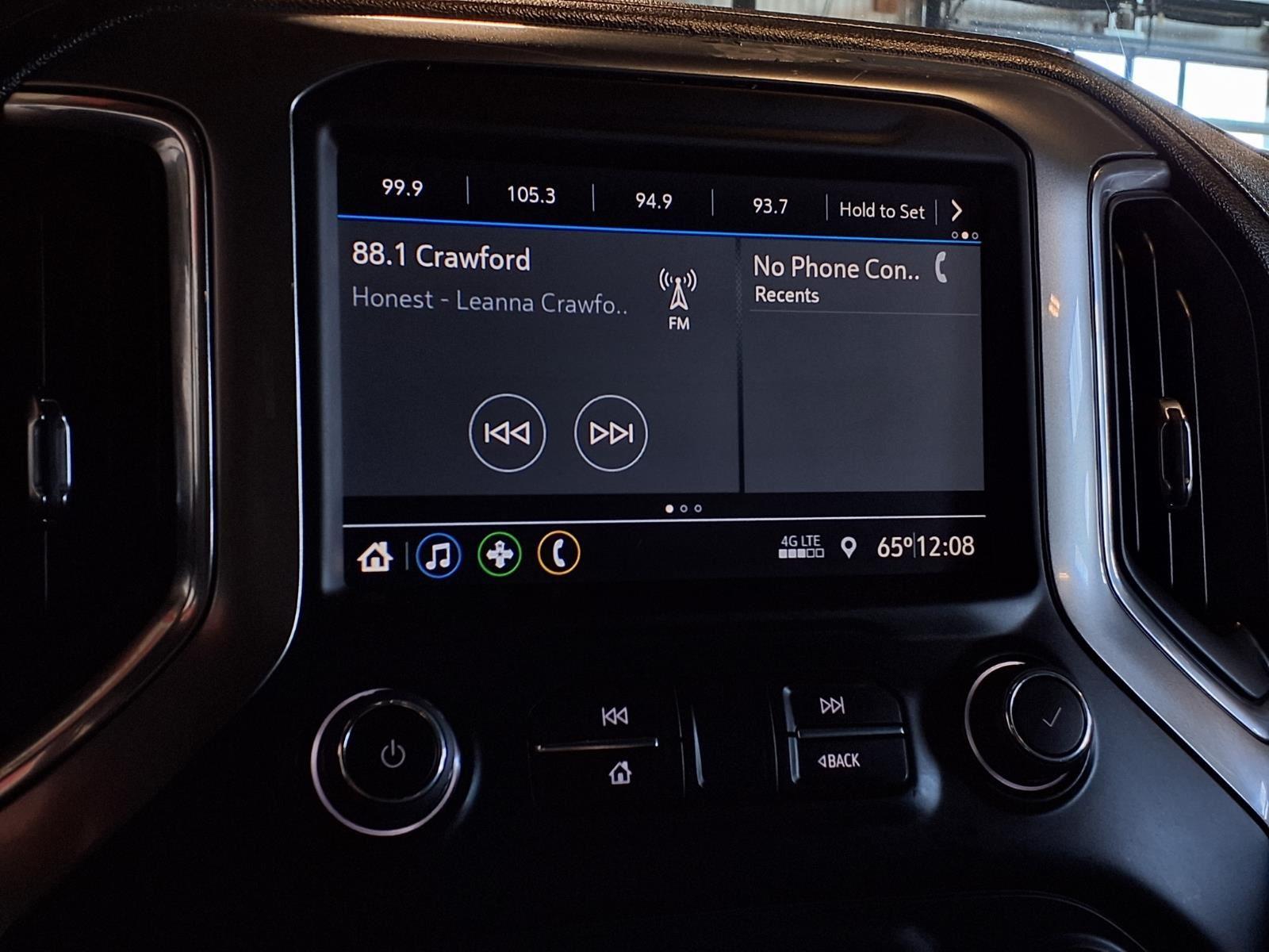 2023 Chevrolet Silverado 2500HD LT - Summit White exterior view 20