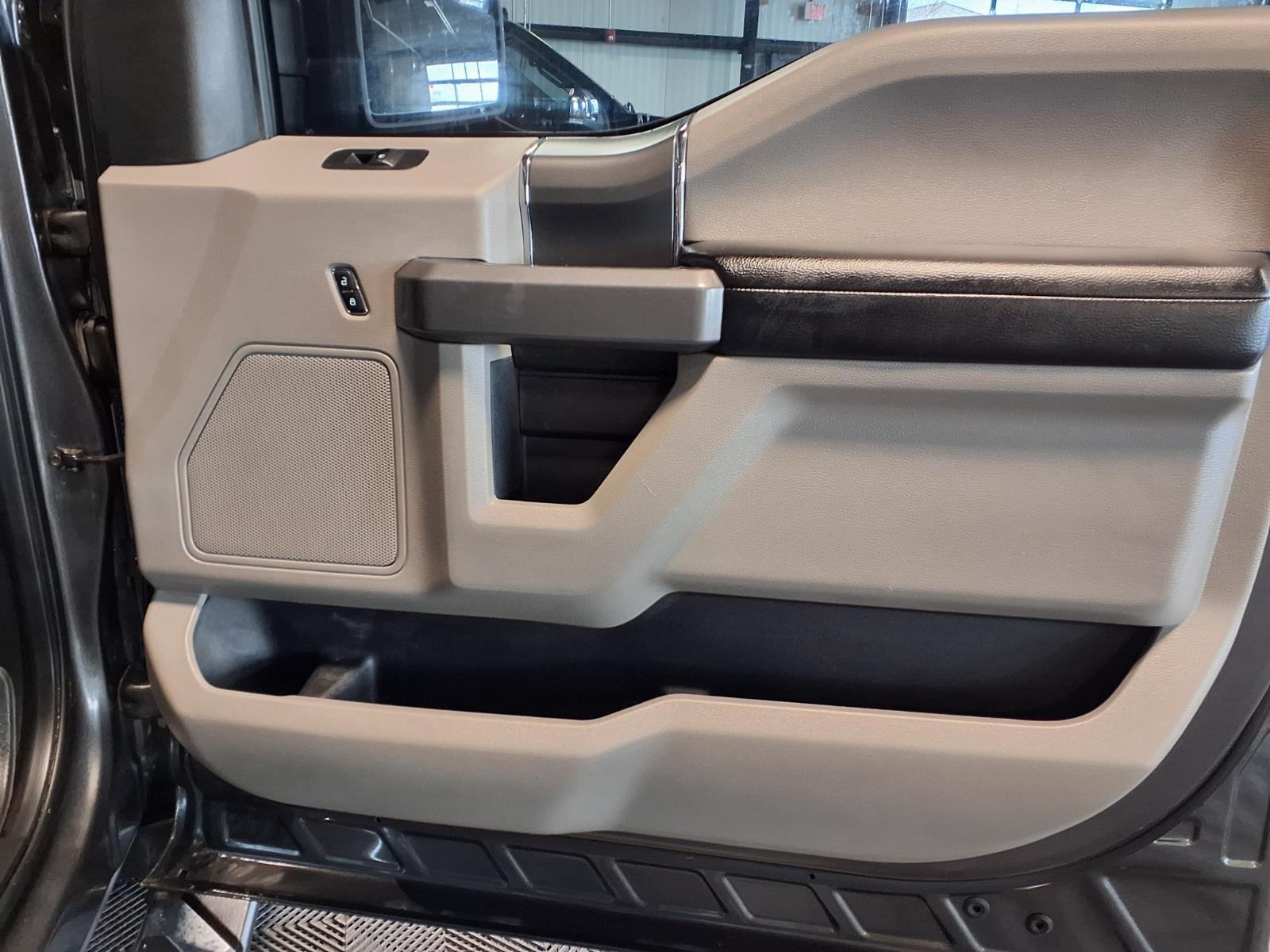 2018 Ford F-150 XLT - null exterior view 13