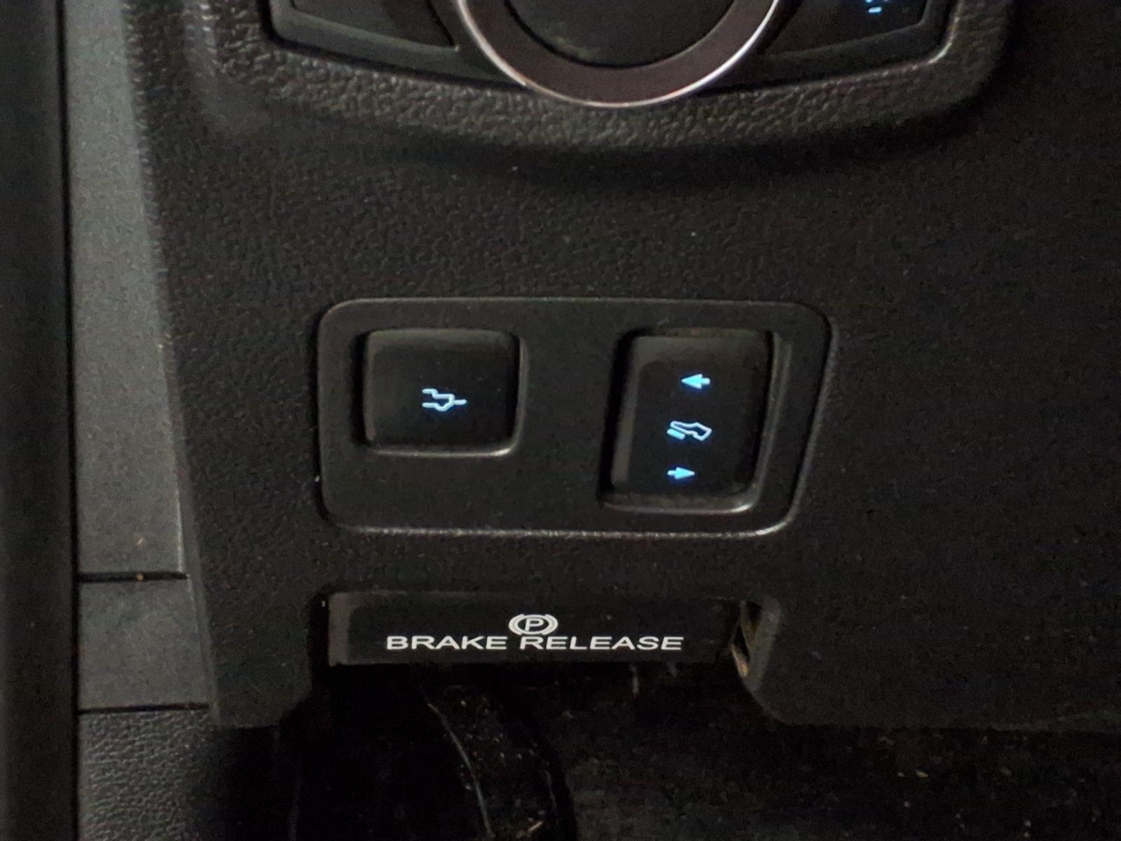 2019 Ford Super Duty F-250 SRW LARIAT - Oxford White exterior view 20