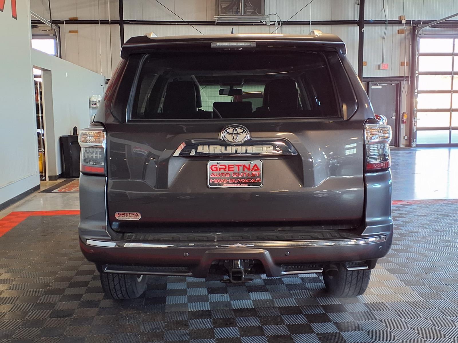 2018 Toyota 4Runner Limited - Magnetic Gray Metallic exterior view 5