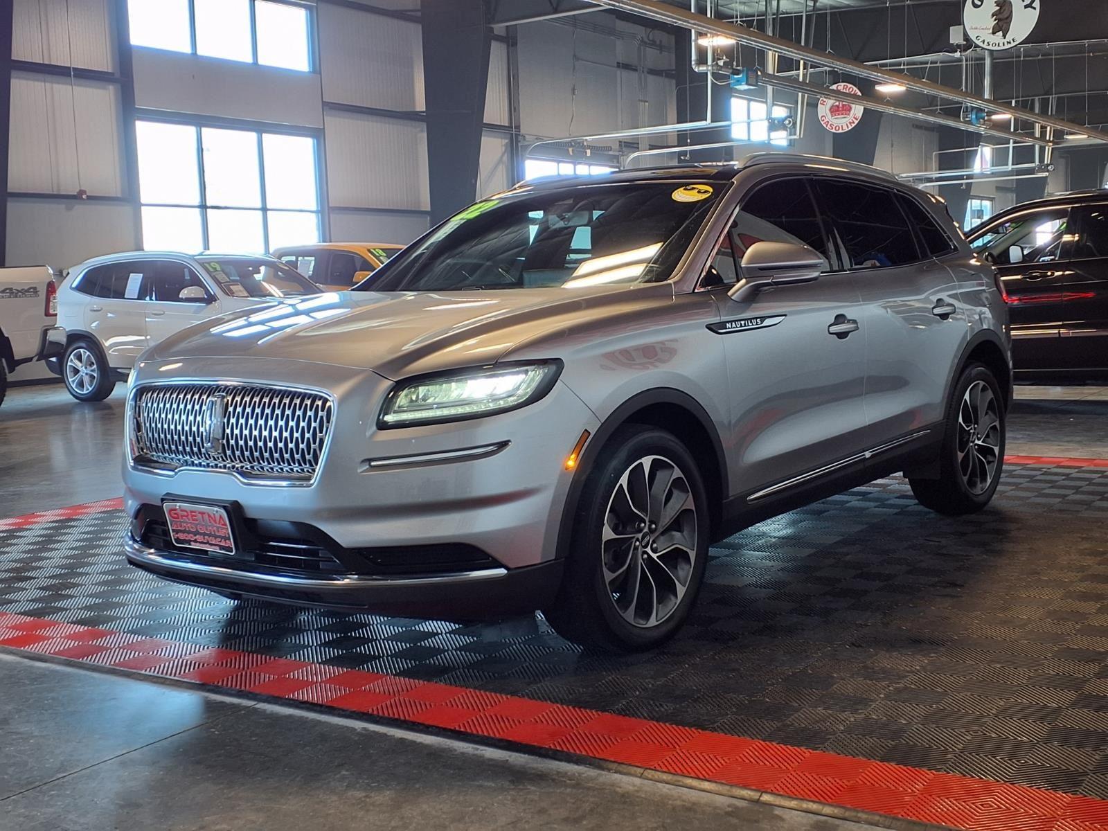 2022 Lincoln Nautilus Reserve - Silver Radiance Metallic Clearcoat exterior view 3