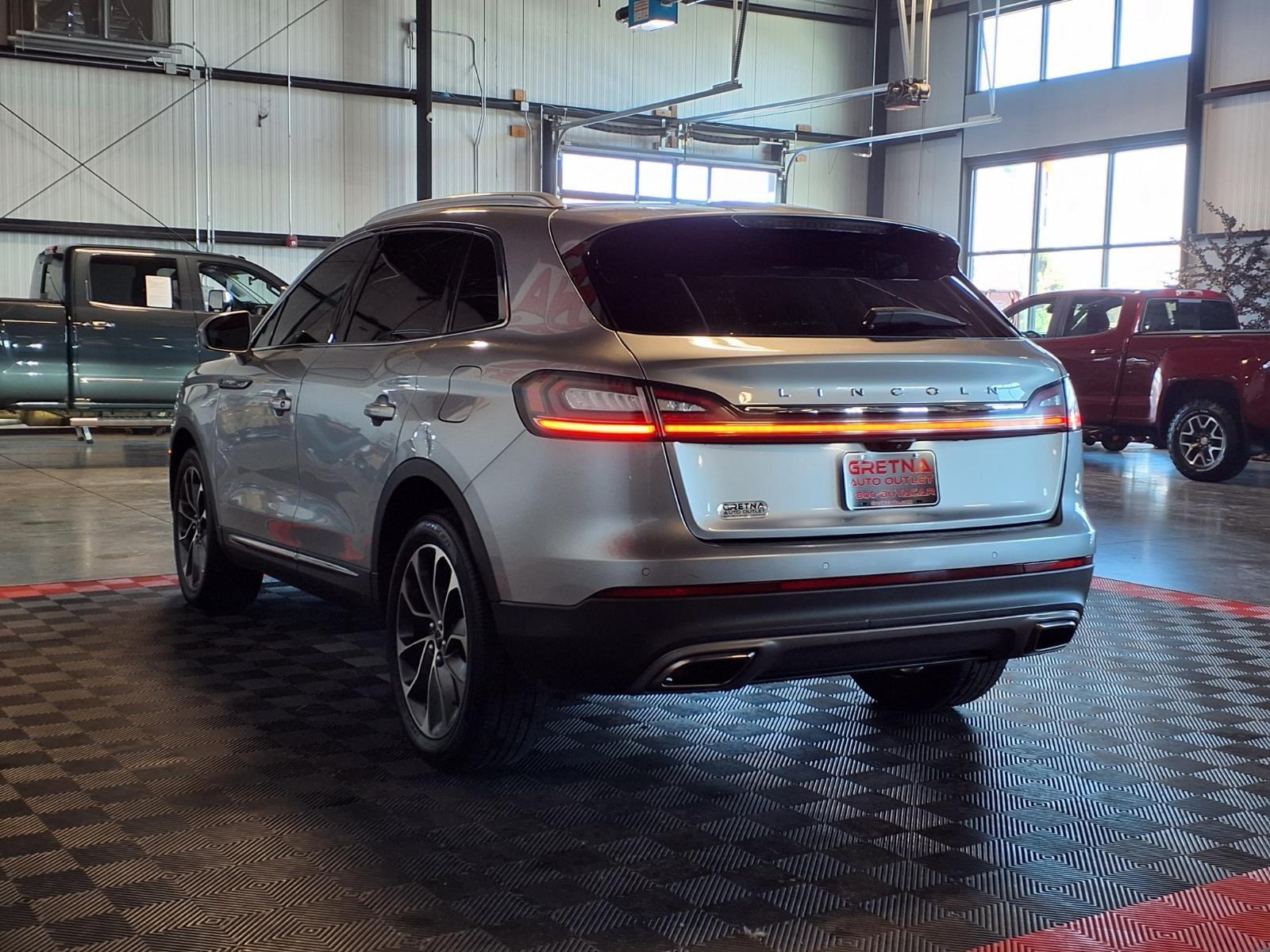 2022 Lincoln Nautilus Reserve - Silver Radiance Metallic Clearcoat exterior view 4