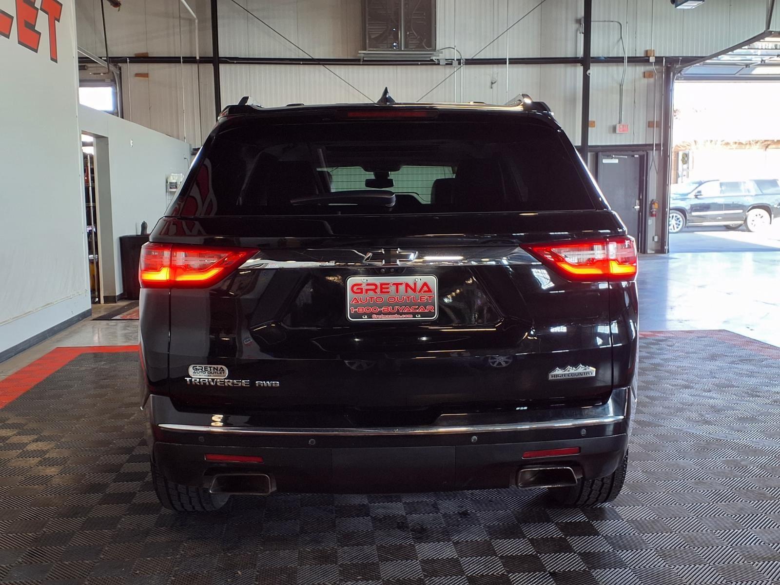 2021 CHEVROLET TRAVERSE - BLACK exterior view 5