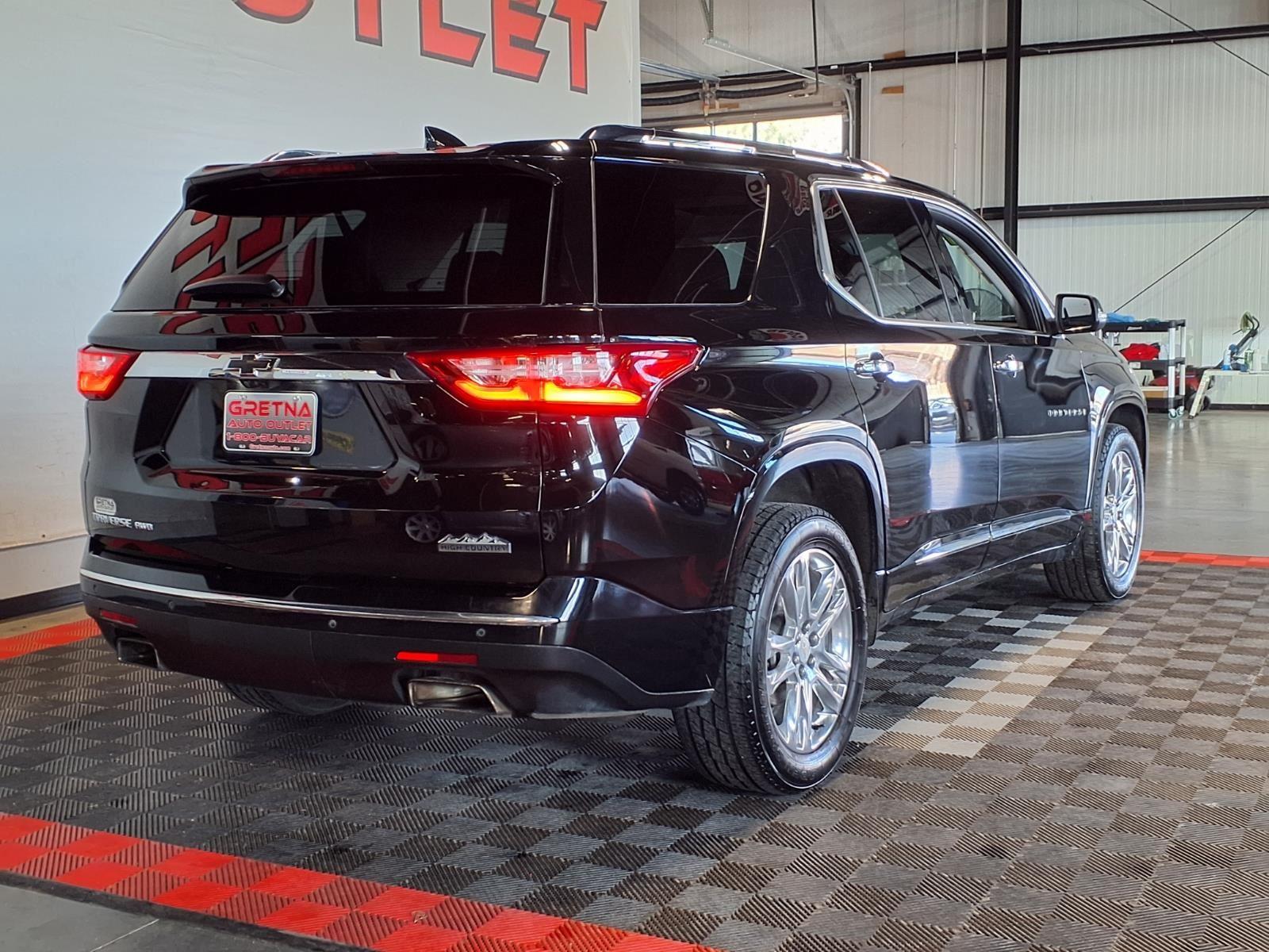 2021 CHEVROLET TRAVERSE - BLACK exterior view 8
