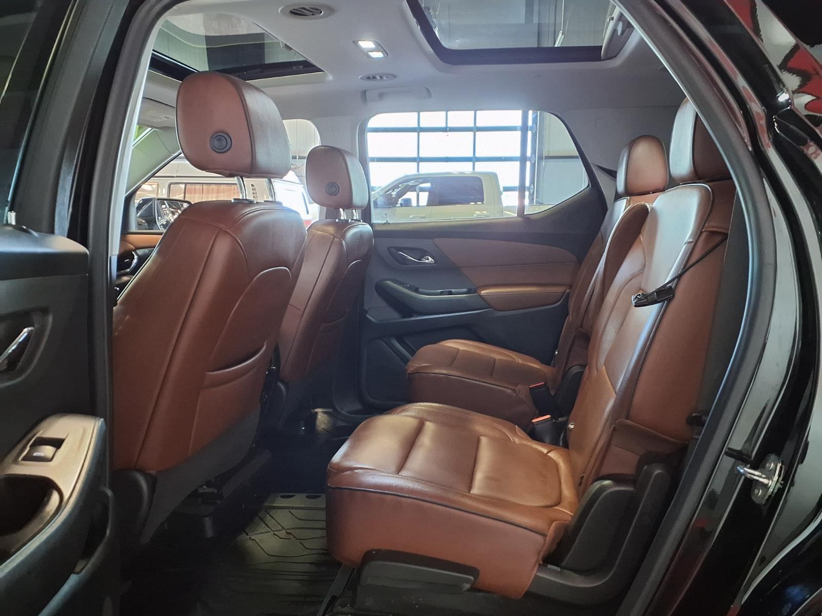 2021 CHEVROLET TRAVERSE - BLACK exterior view 17