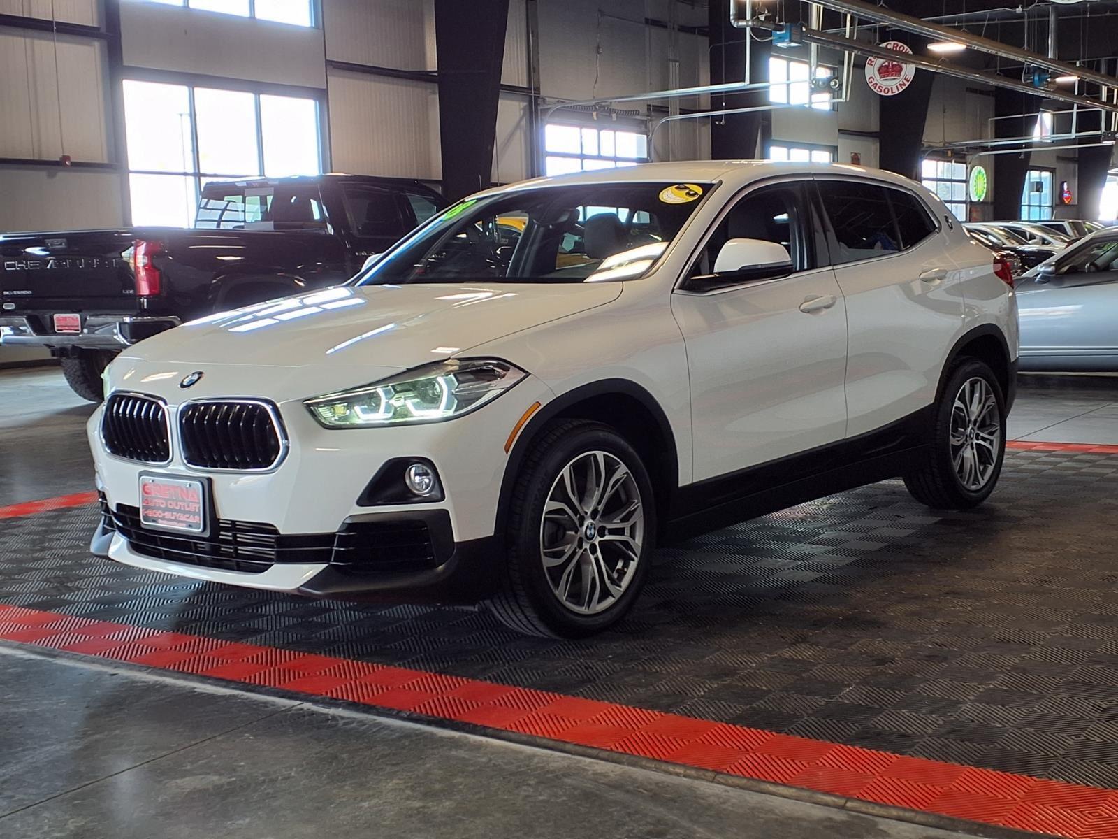 2018 BMW X2 xDrive28i - Alpine White exterior view 3
