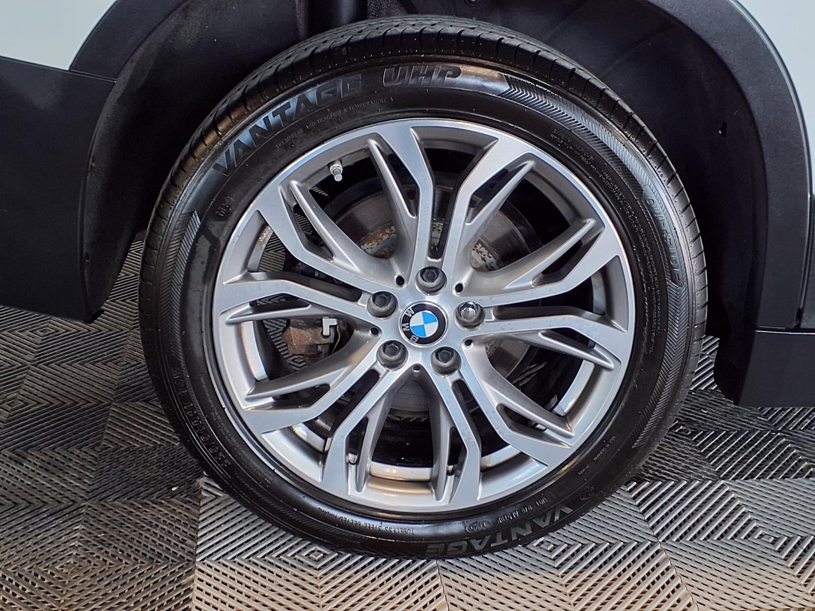 2018 BMW X2 xDrive28i - Alpine White exterior view 9