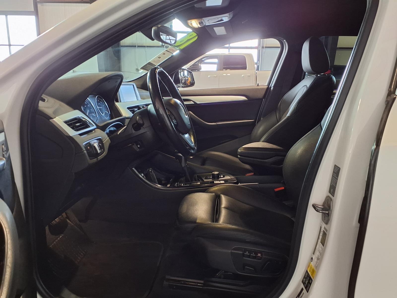 2018 BMW X2 xDrive28i - Alpine White exterior view 18