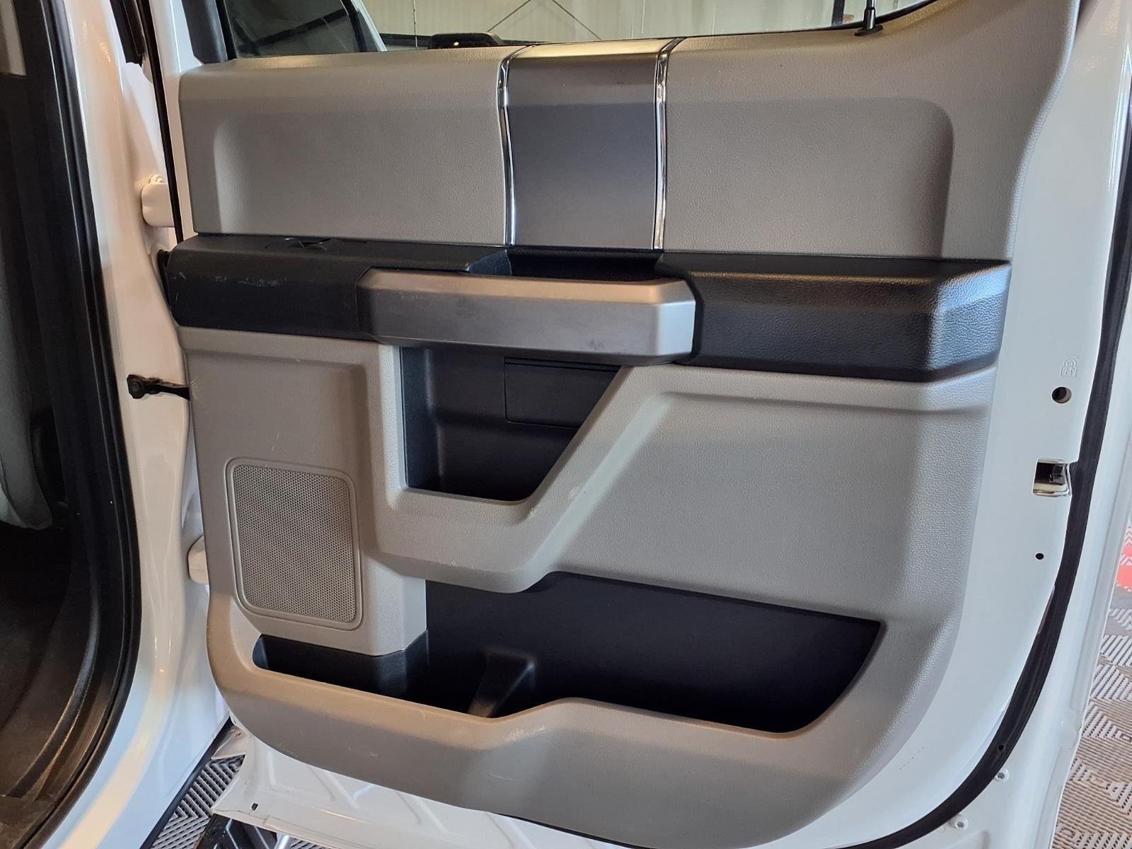 2018 Ford F-150 XLT - Oxford White exterior view 10