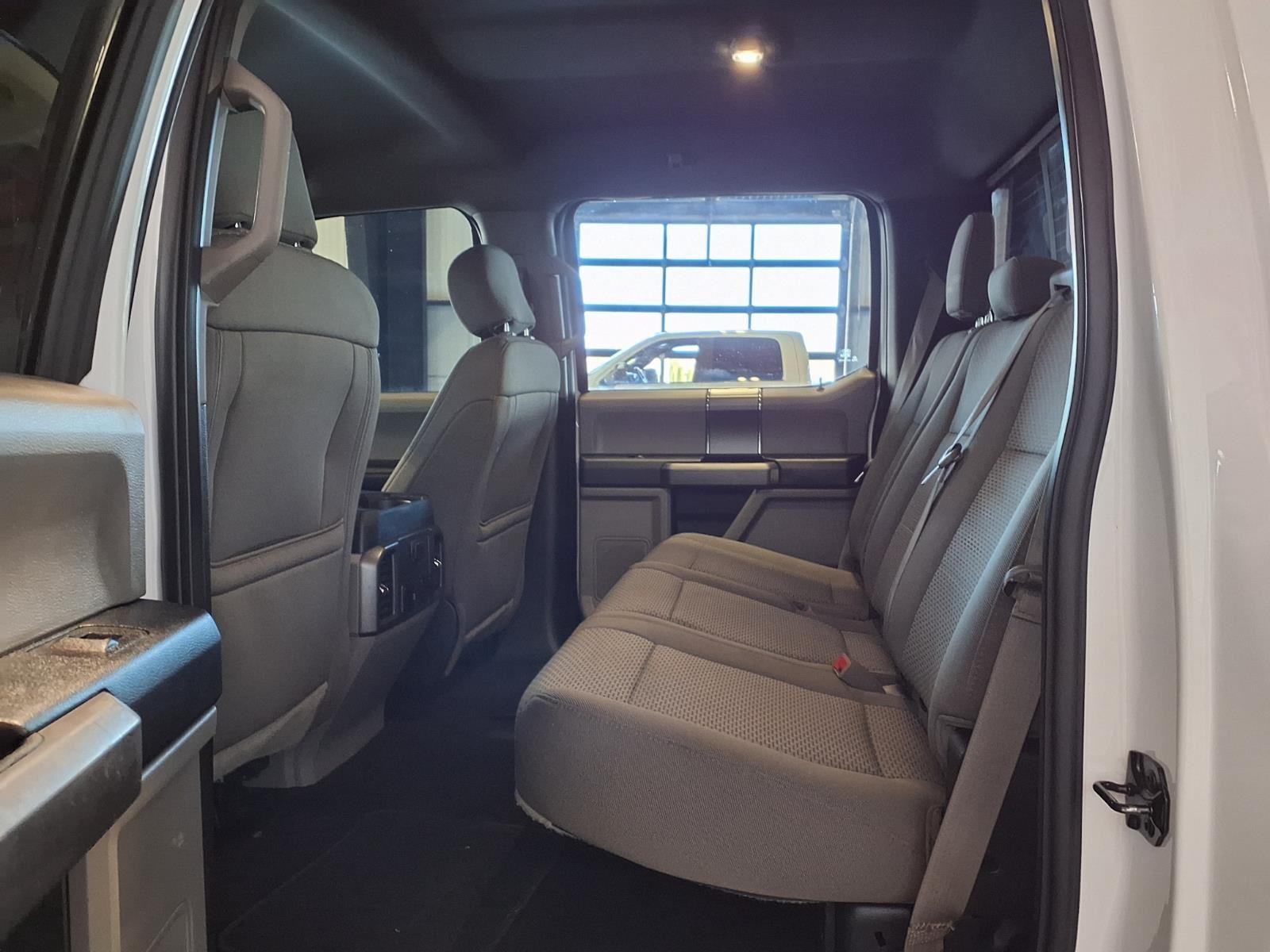 2018 Ford F-150 XLT - Oxford White exterior view 13