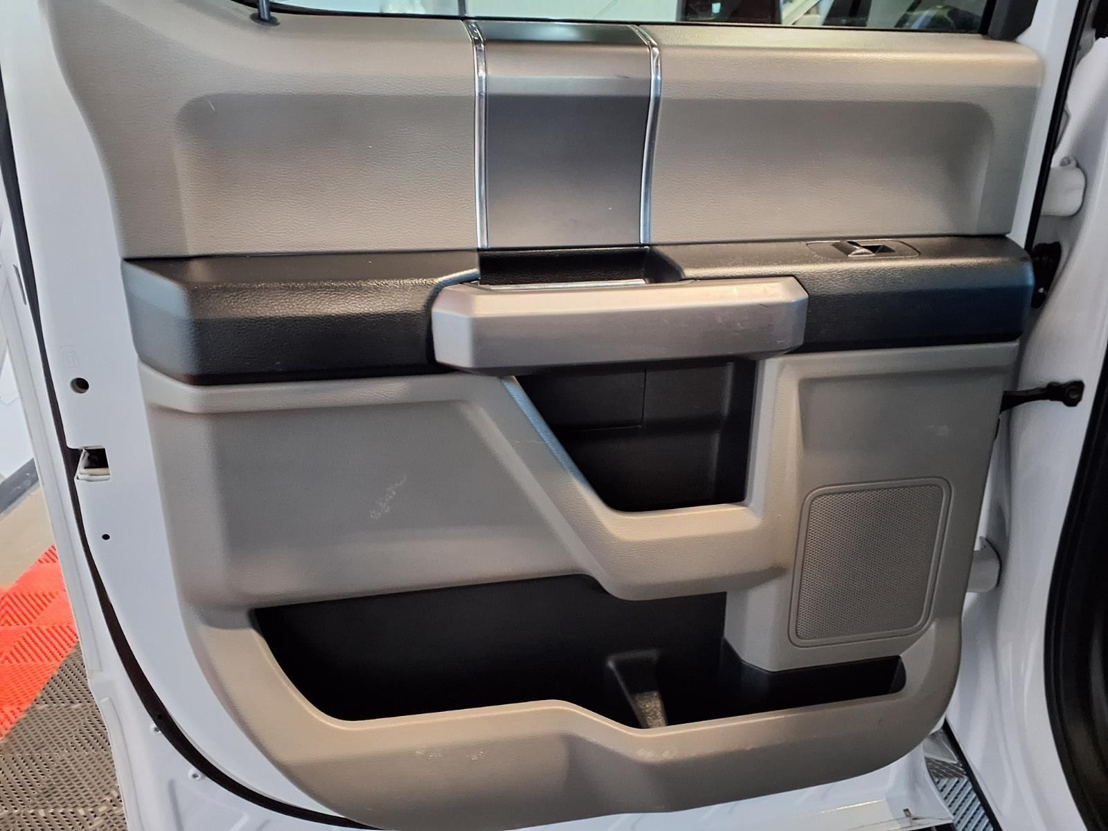 2018 Ford F-150 XLT - Oxford White exterior view 14