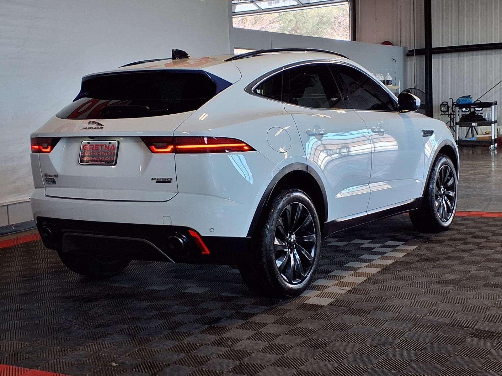 2020 Jaguar E-PACE SE - Fuji White exterior view 7