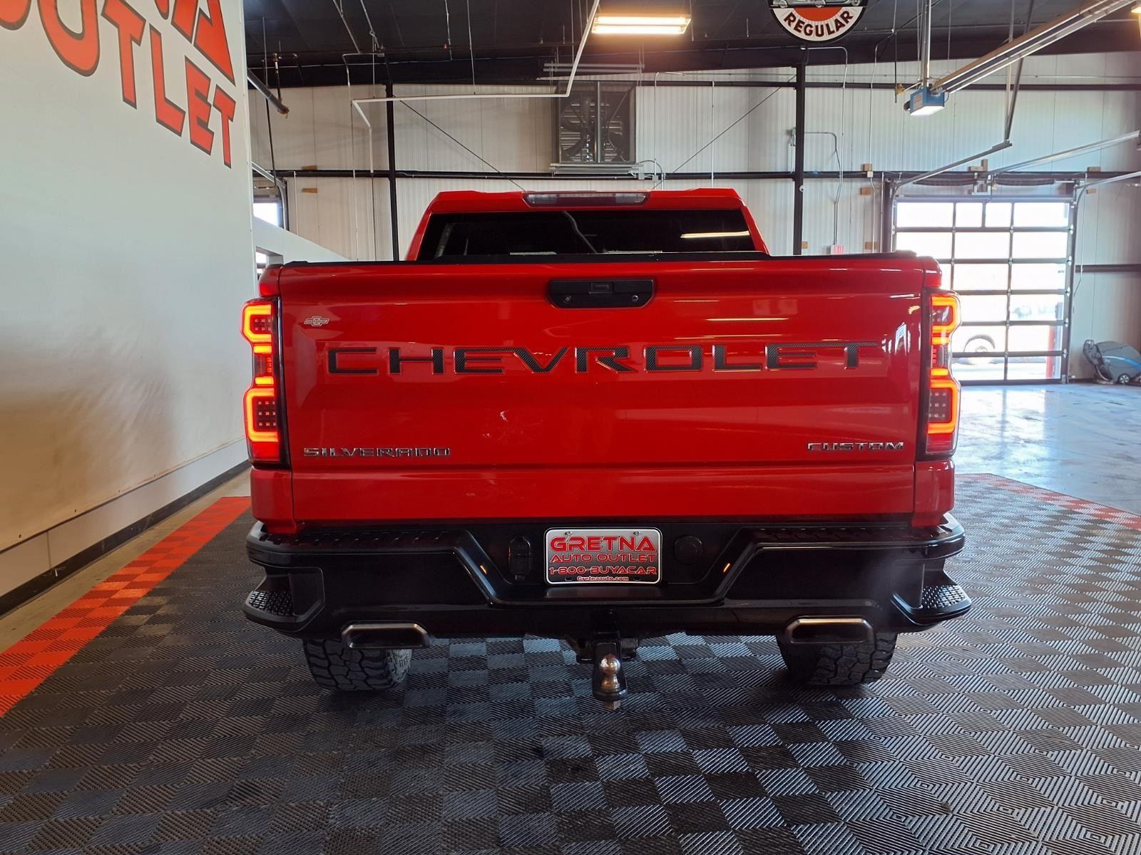 2020 Chevrolet Silverado 1500 Custom Trail Boss - Red Hot exterior view 5