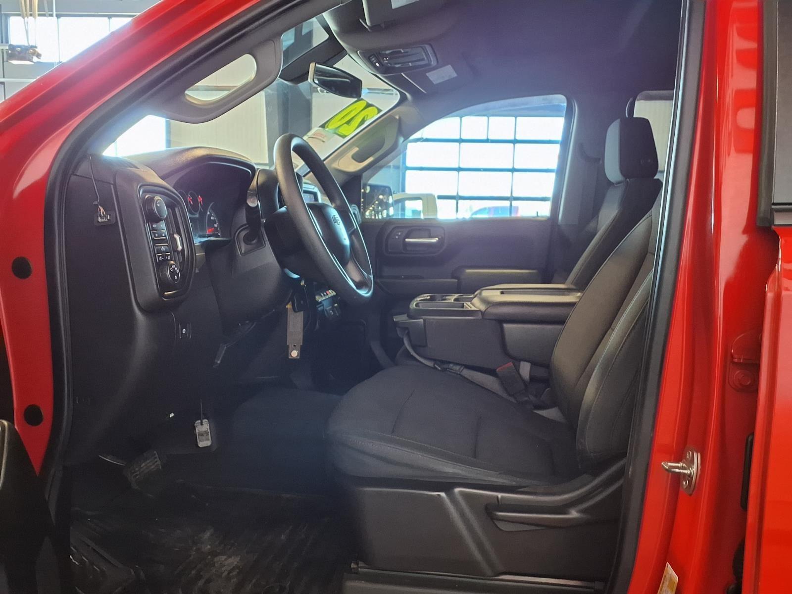 2020 Chevrolet Silverado 1500 Custom Trail Boss - Red Hot exterior view 18
