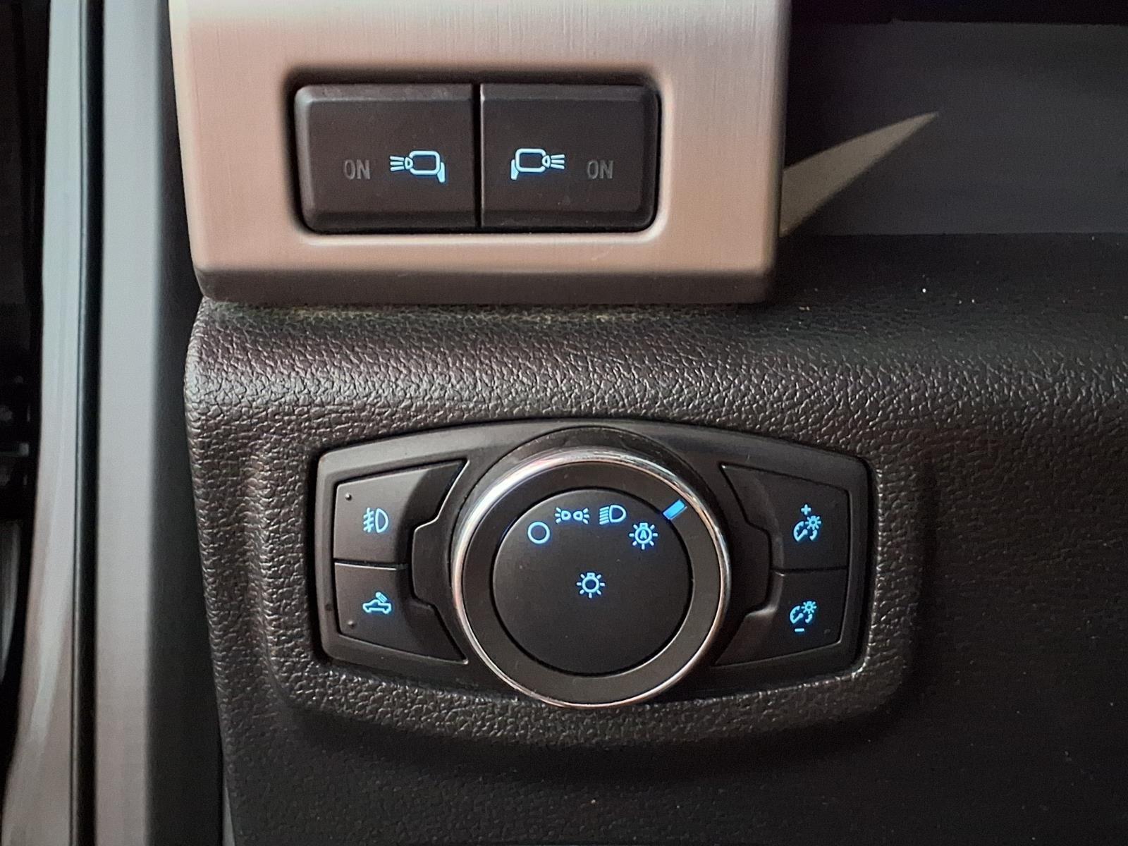 2018 Ford F-150 Platinum - Shadow Black exterior view 20