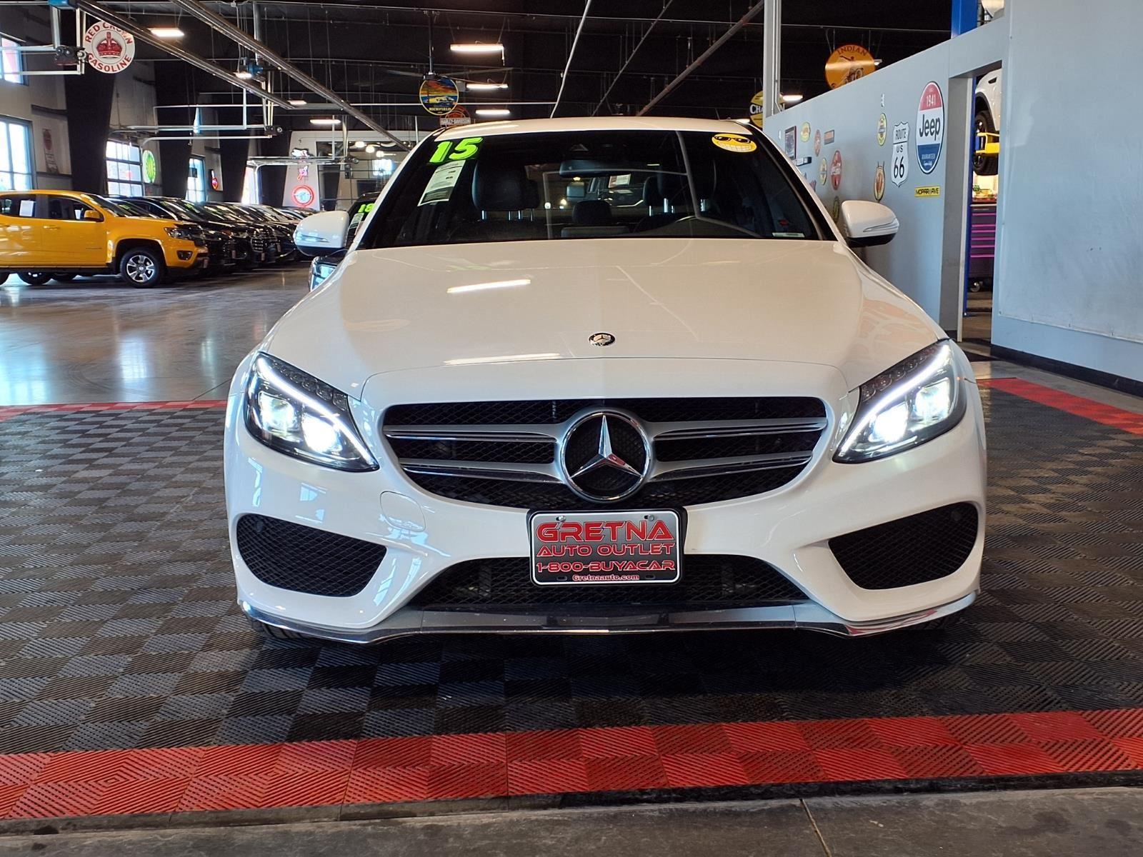 2015 Mercedes-Benz C-Class C 300 - Polar White exterior view 2