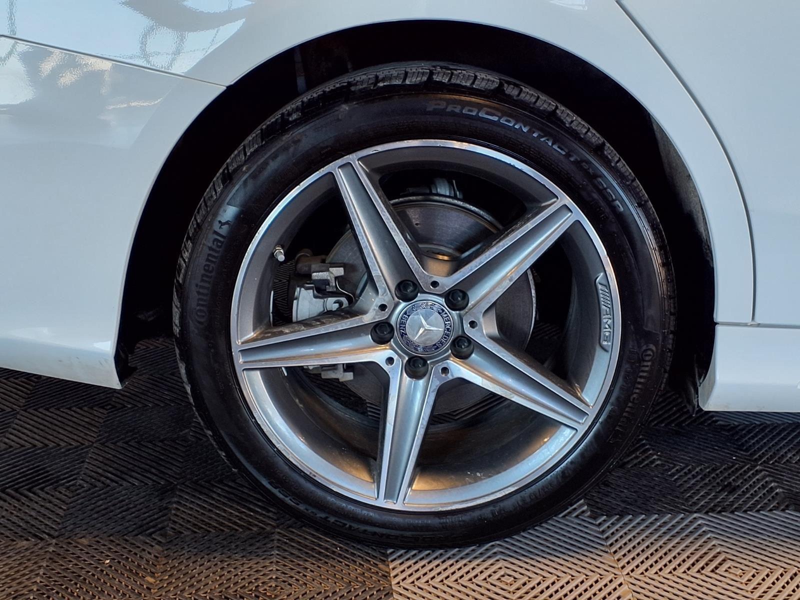 2015 Mercedes-Benz C-Class C 300 - Polar White exterior view 6