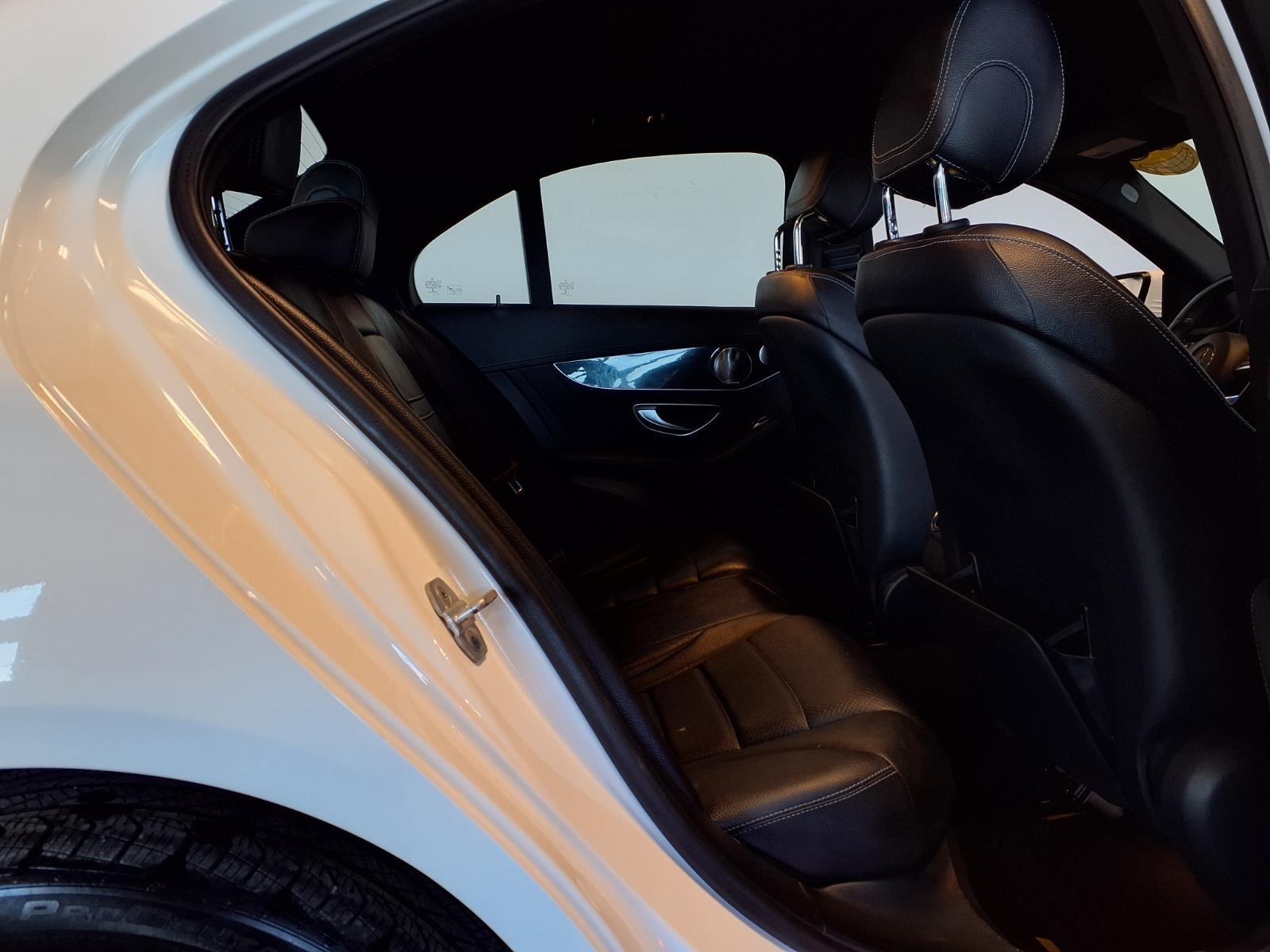 2015 Mercedes-Benz C-Class C 300 - Polar White exterior view 7