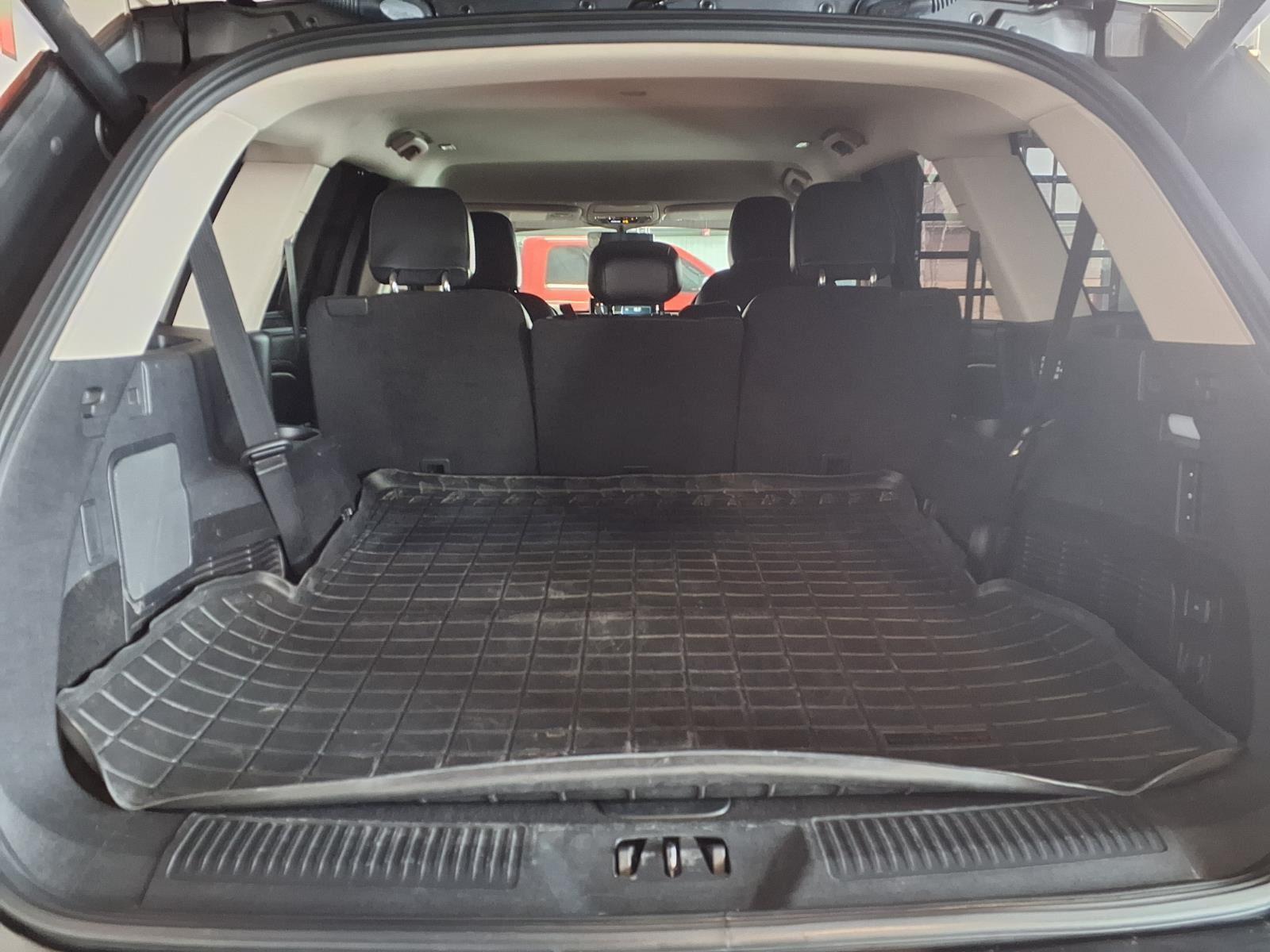 2022 Lincoln Aviator Livery - Infinite Black Metallic Clearcoat exterior view 6