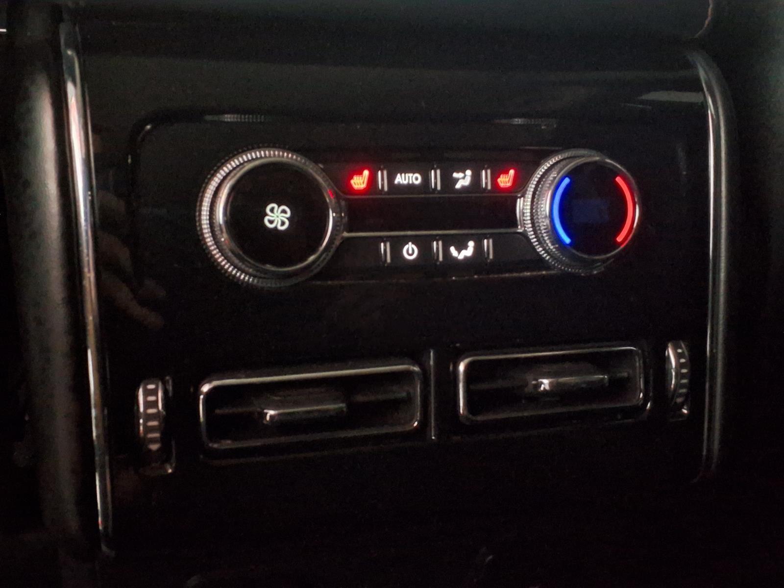 2022 Lincoln Aviator Livery - Infinite Black Metallic Clearcoat exterior view 16