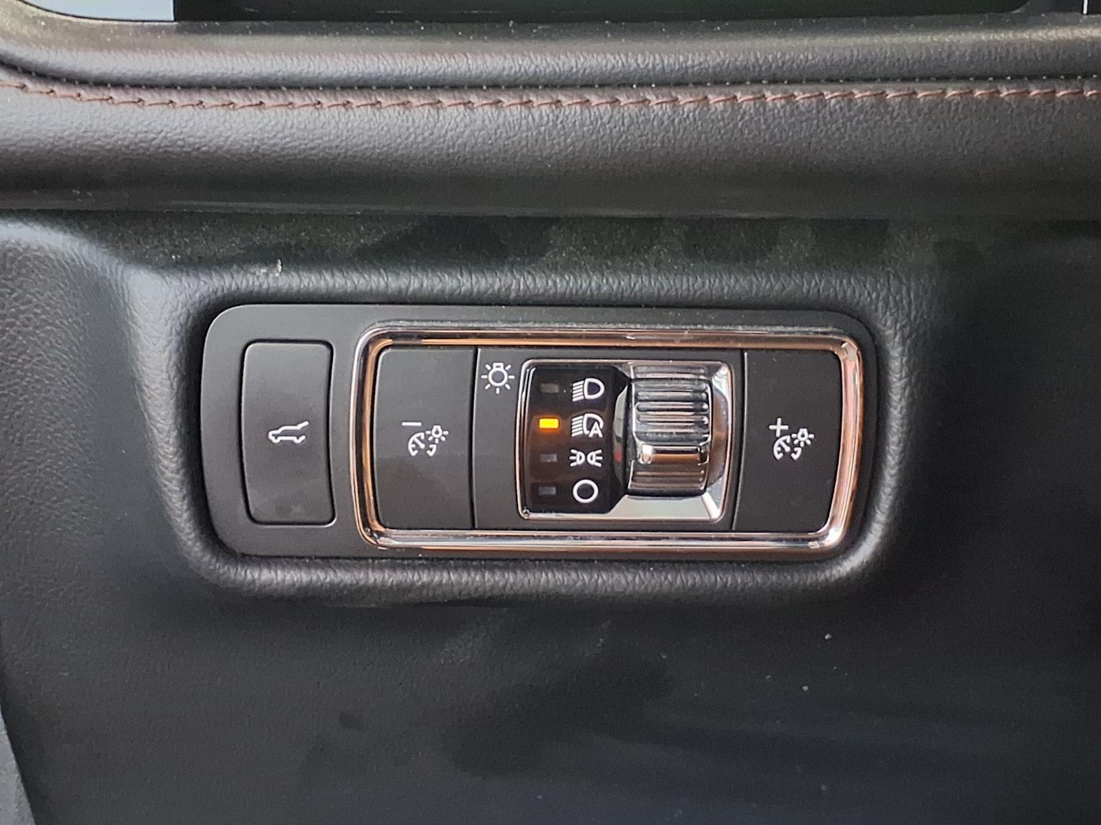 2022 Lincoln Aviator Livery - Infinite Black Metallic Clearcoat exterior view 19