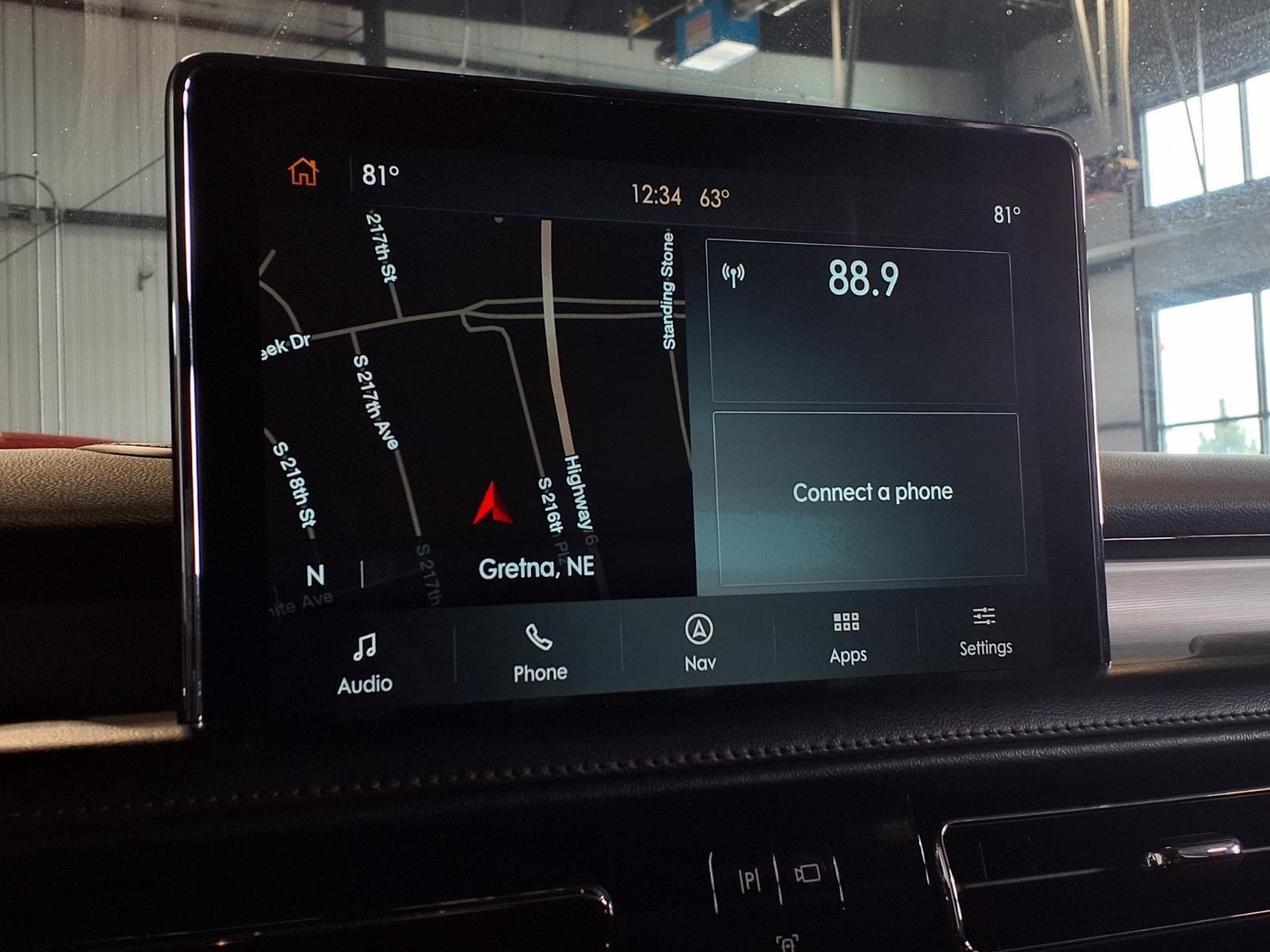 2022 Lincoln Aviator Livery - Infinite Black Metallic Clearcoat exterior view 20