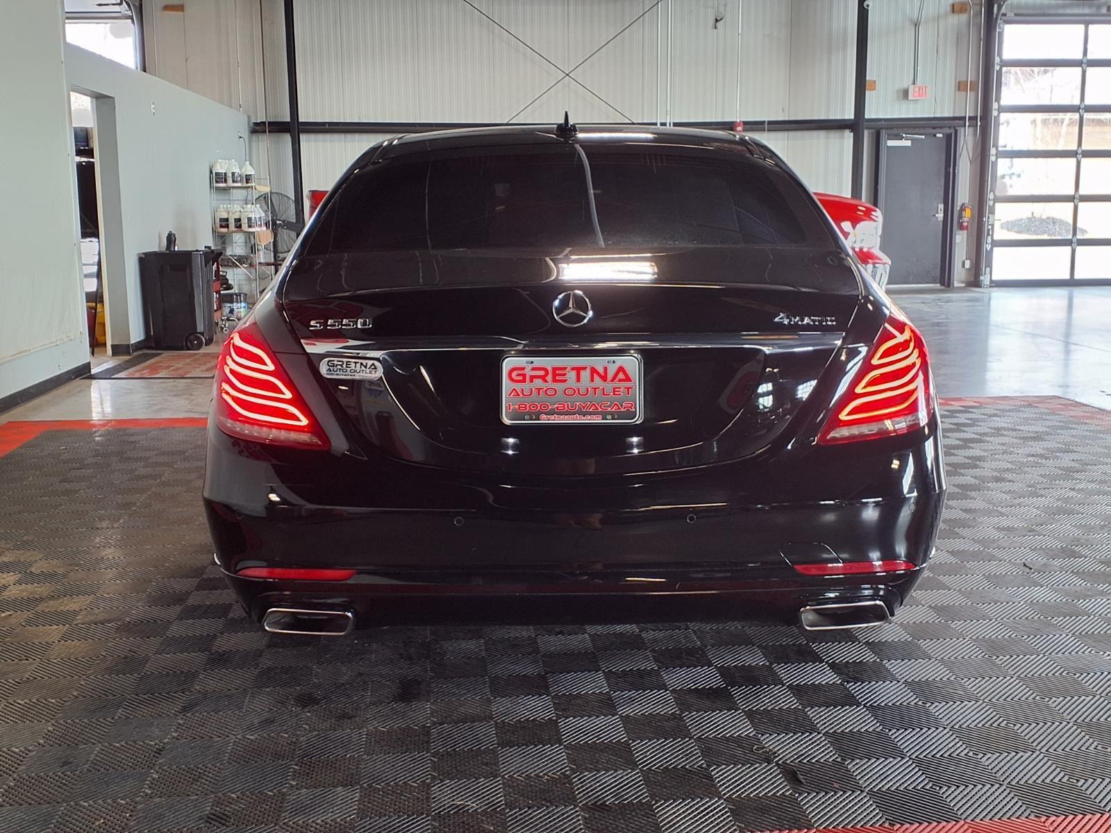 2015 Mercedes-Benz S-Class S 550 - Black exterior view 5
