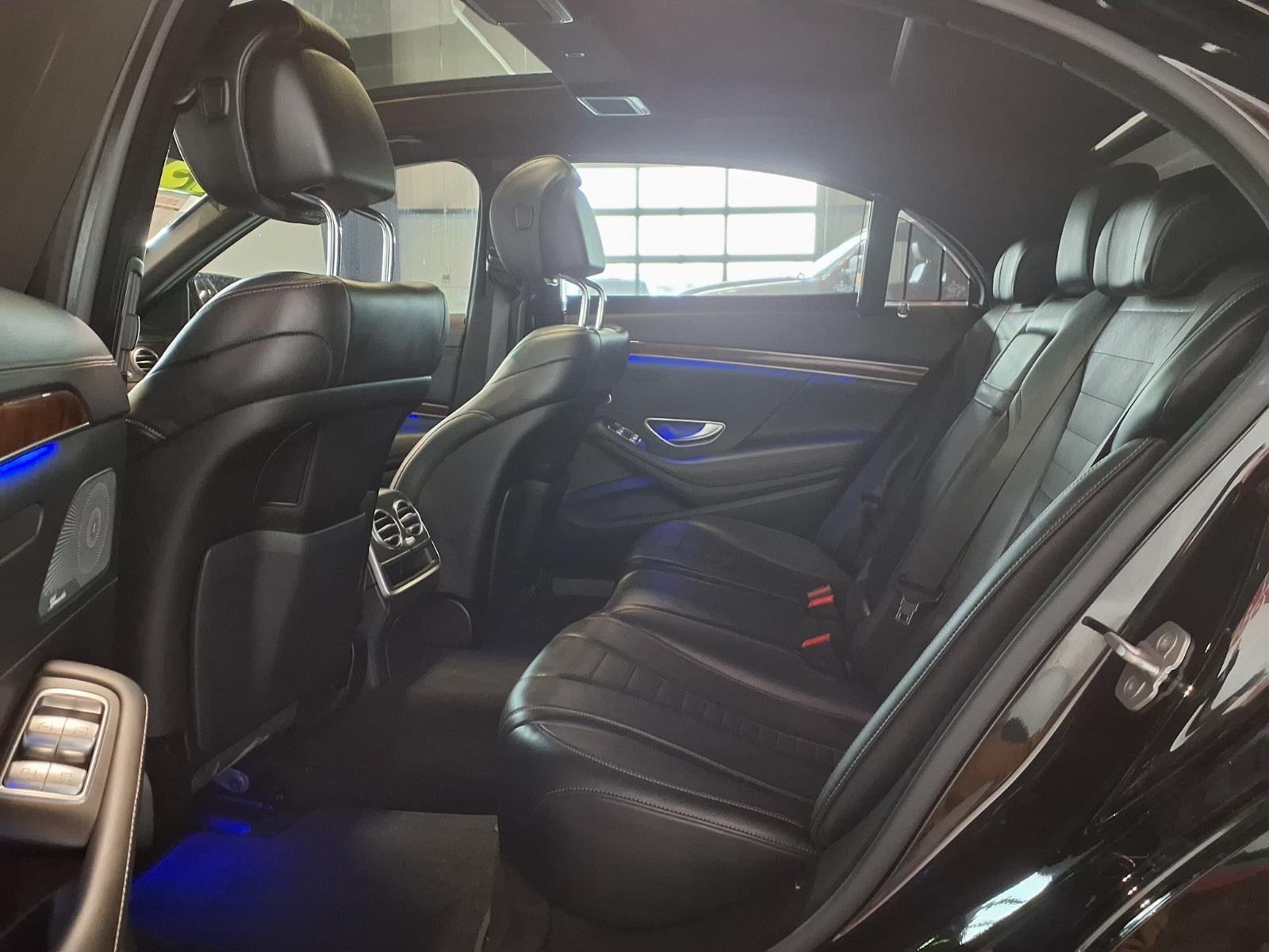 2015 Mercedes-Benz S-Class S 550 - Black exterior view 12