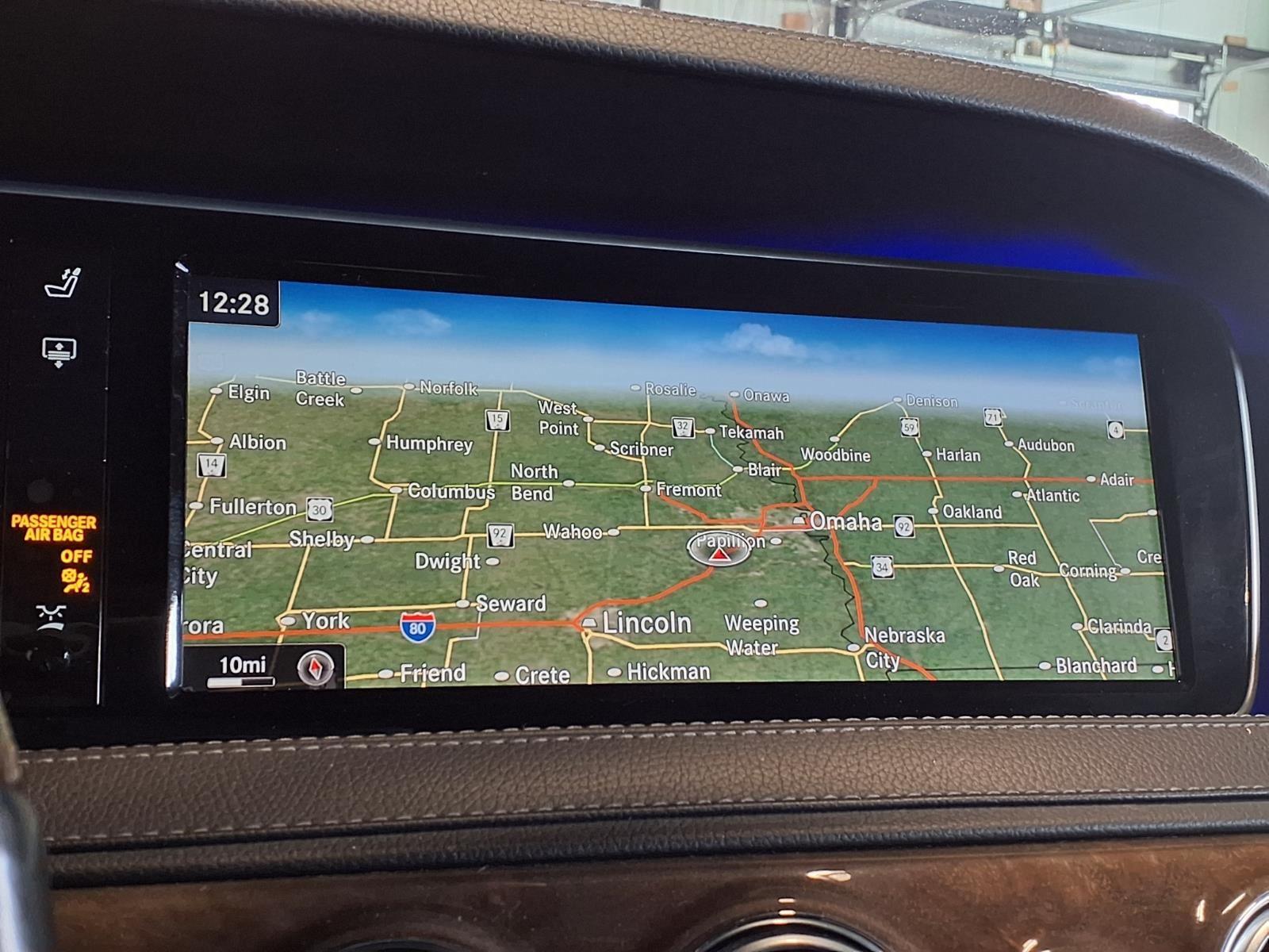 2015 Mercedes-Benz S-Class S 550 - Black exterior view 19