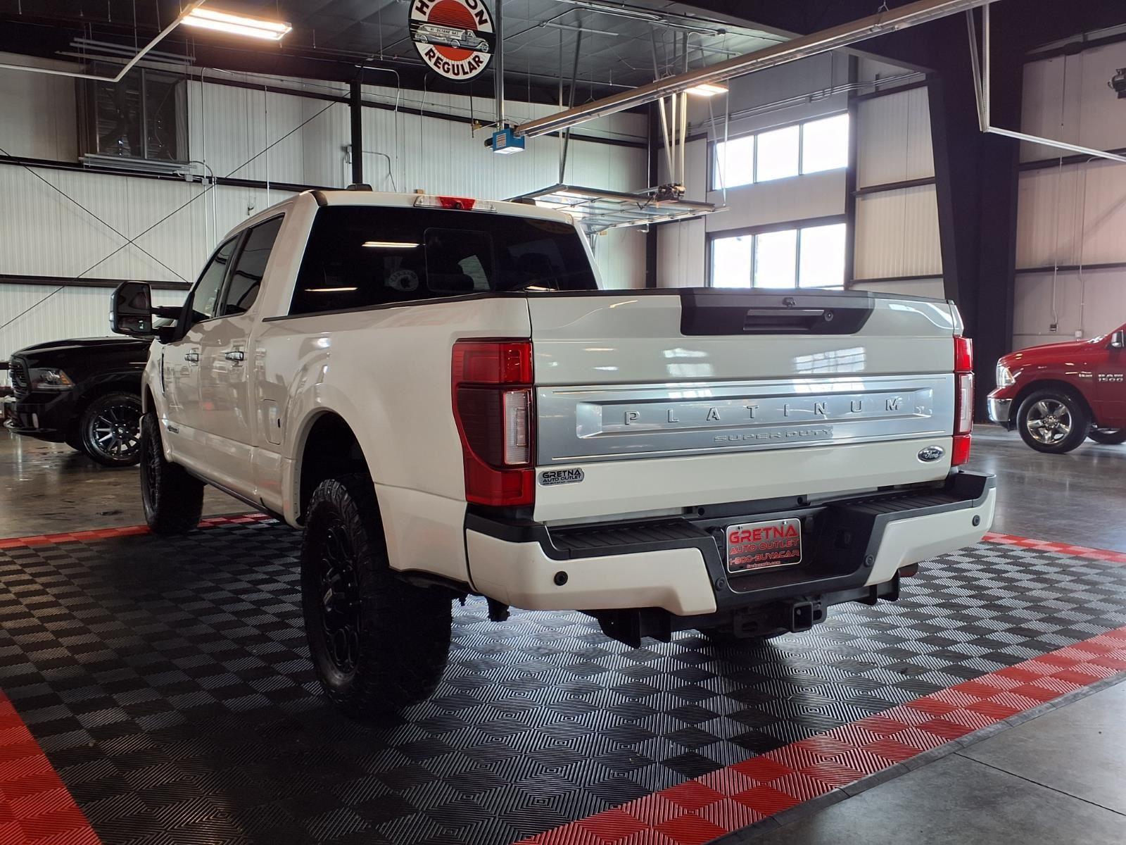 2020 Ford Super Duty F-250 SRW Platinum - Star White Metallic Tri-Coat exterior view 4