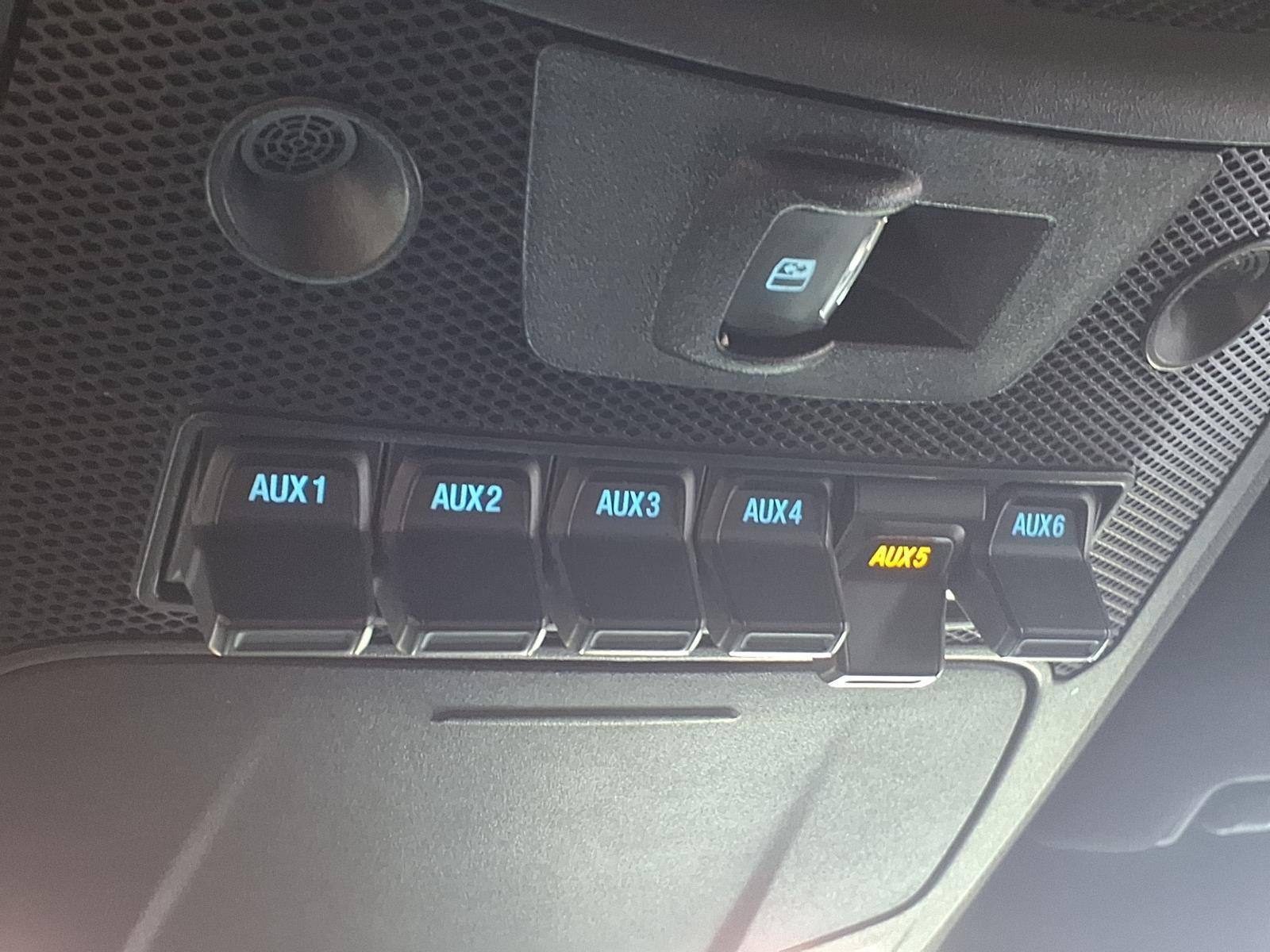 2020 Ford Super Duty F-250 SRW Platinum - Star White Metallic Tri-Coat exterior view 18