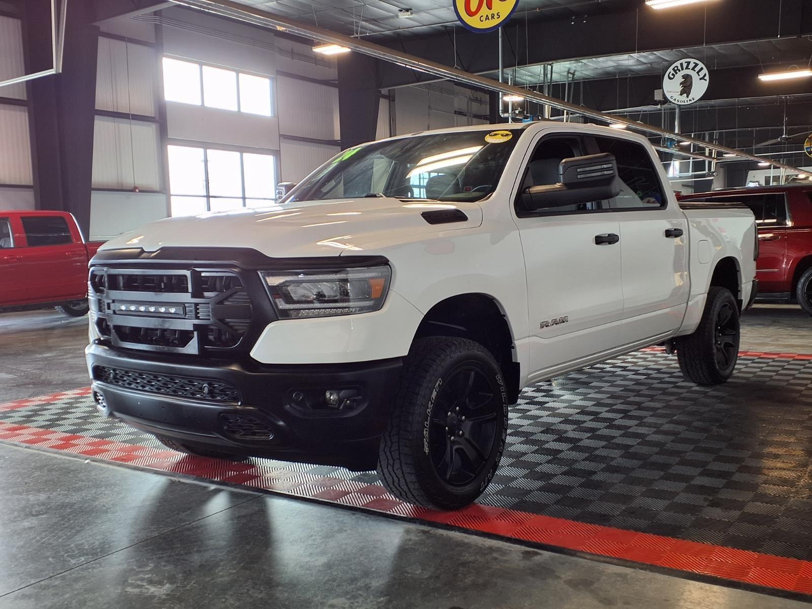 2024 Ram 1500 Big Horn - Bright White Clearcoat exterior view 3