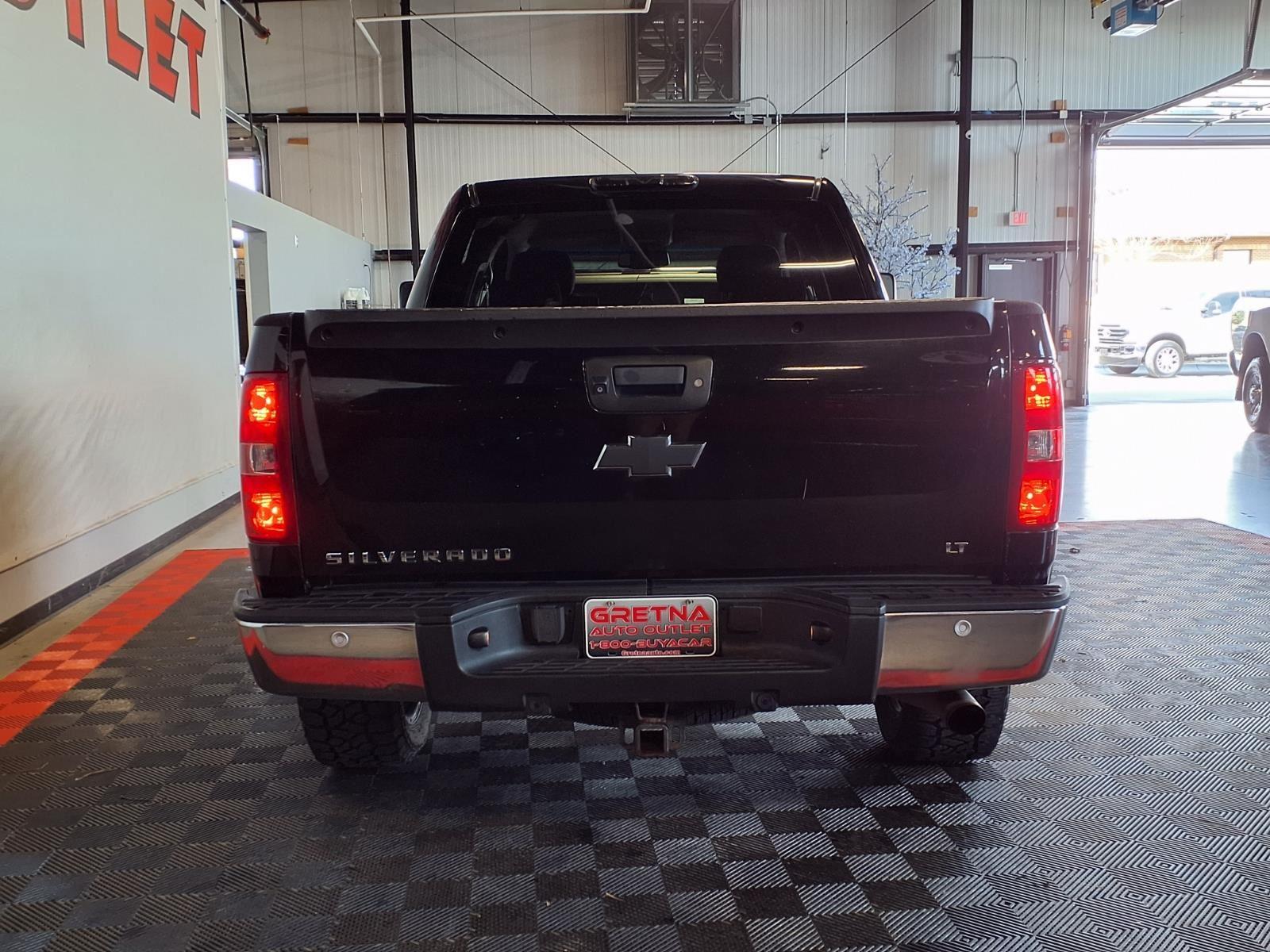 2013 Chevrolet Silverado 1500 LT - Black exterior view 5