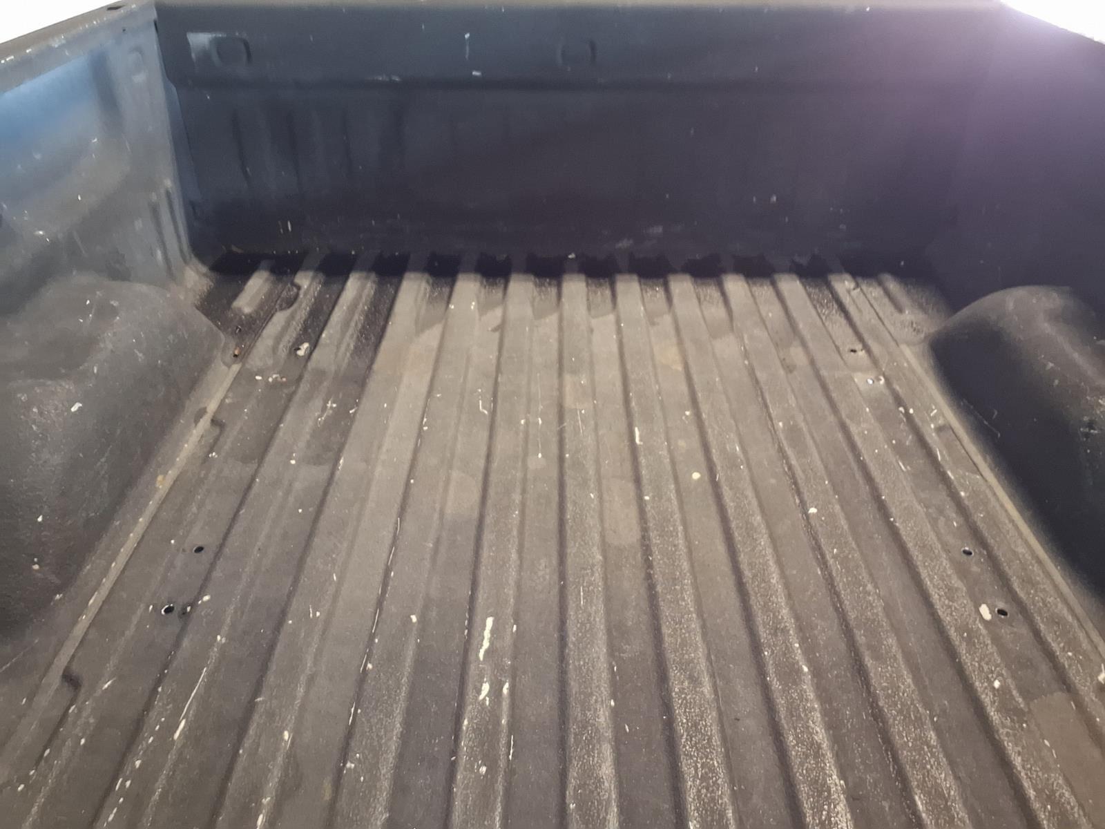 2013 Chevrolet Silverado 1500 LT - Black exterior view 6