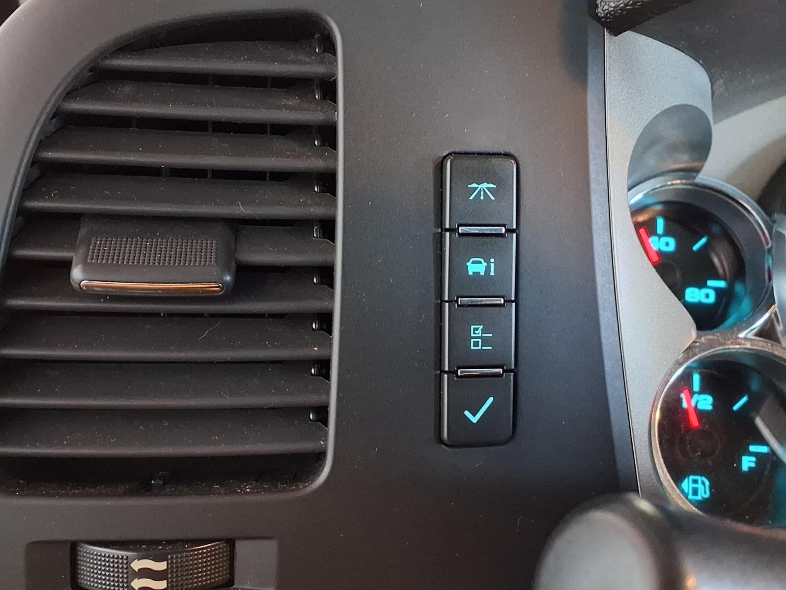 2013 Chevrolet Silverado 1500 LT - Black exterior view 18