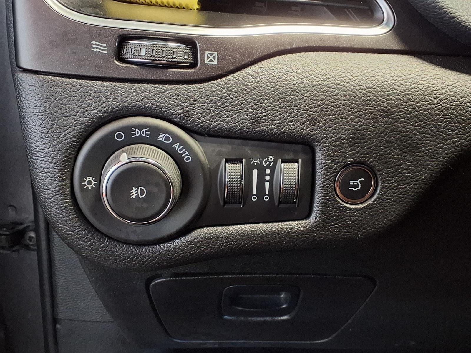 2019 Jeep Cherokee Trailhawk Elite - Granite Crystal Metallic Clearcoat exterior view 19