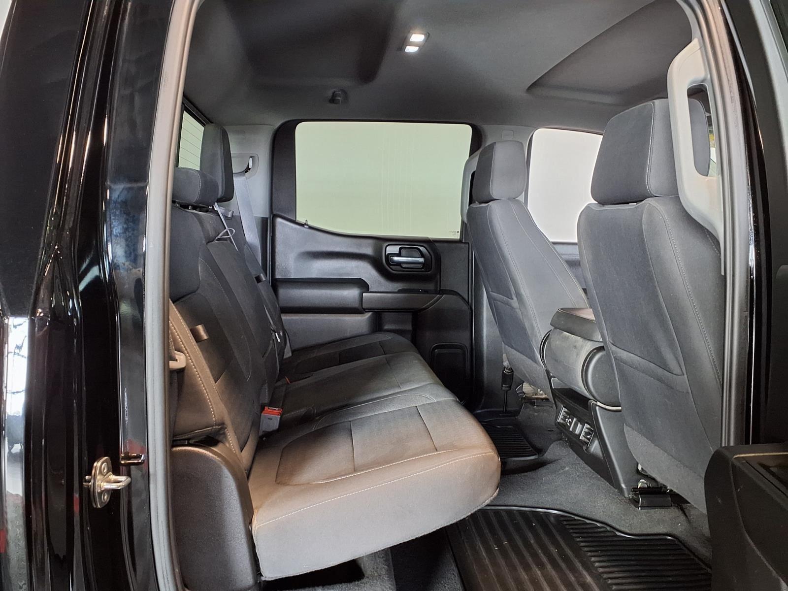 2020 Chevrolet Silverado 1500 LT - Black exterior view 8