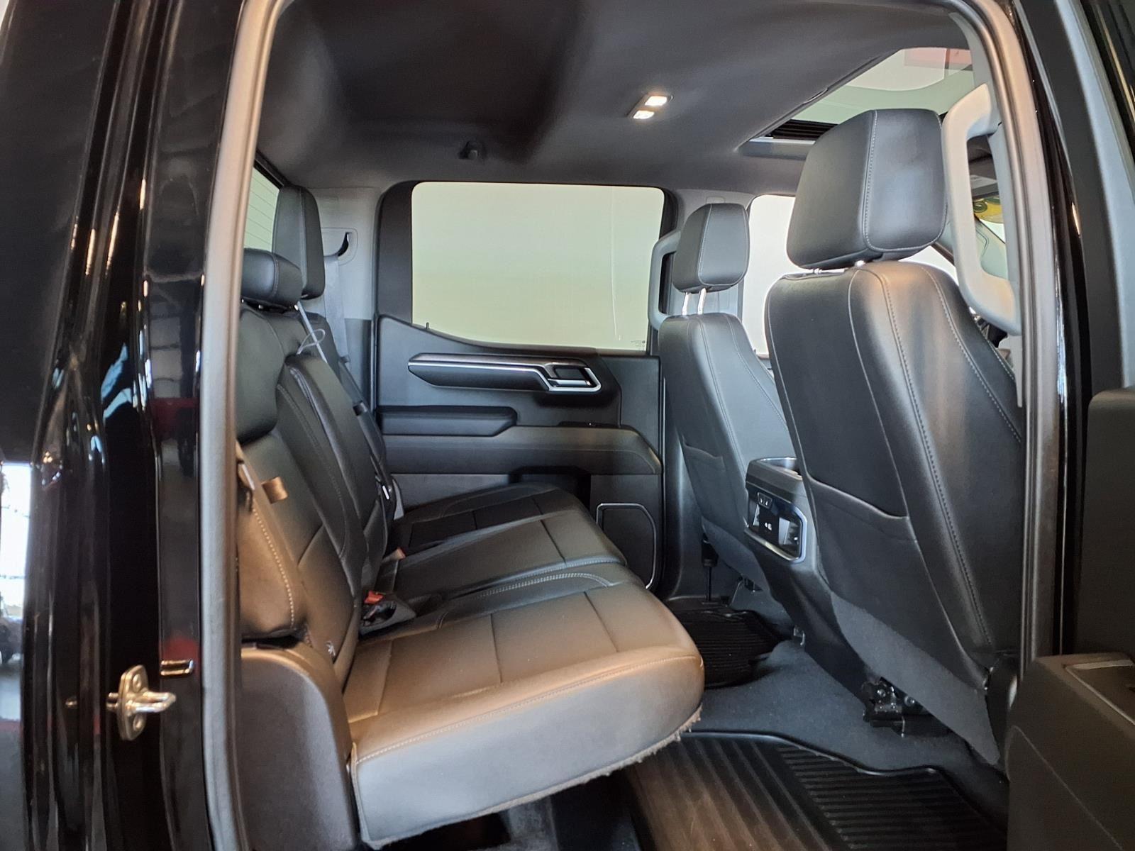 2022 Chevrolet Silverado 1500 LTZ - Black exterior view 9