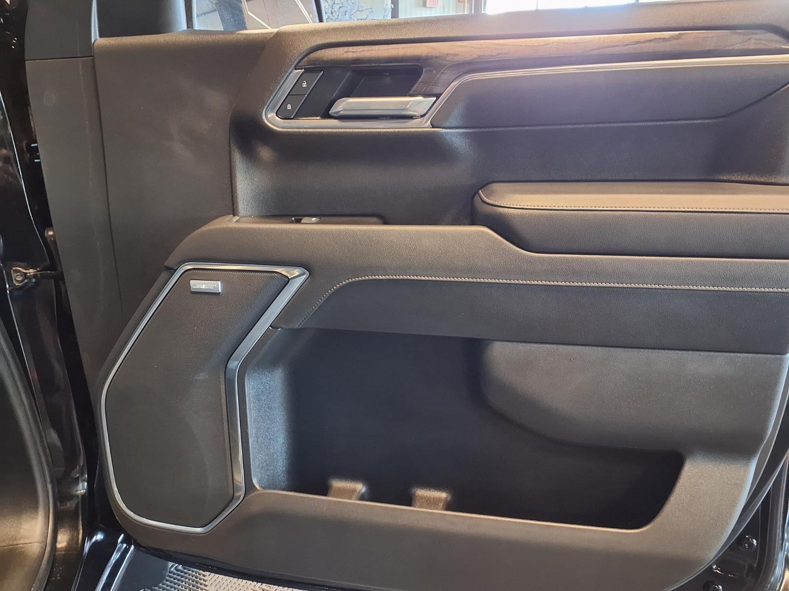 2022 Chevrolet Silverado 1500 LTZ - Black exterior view 12