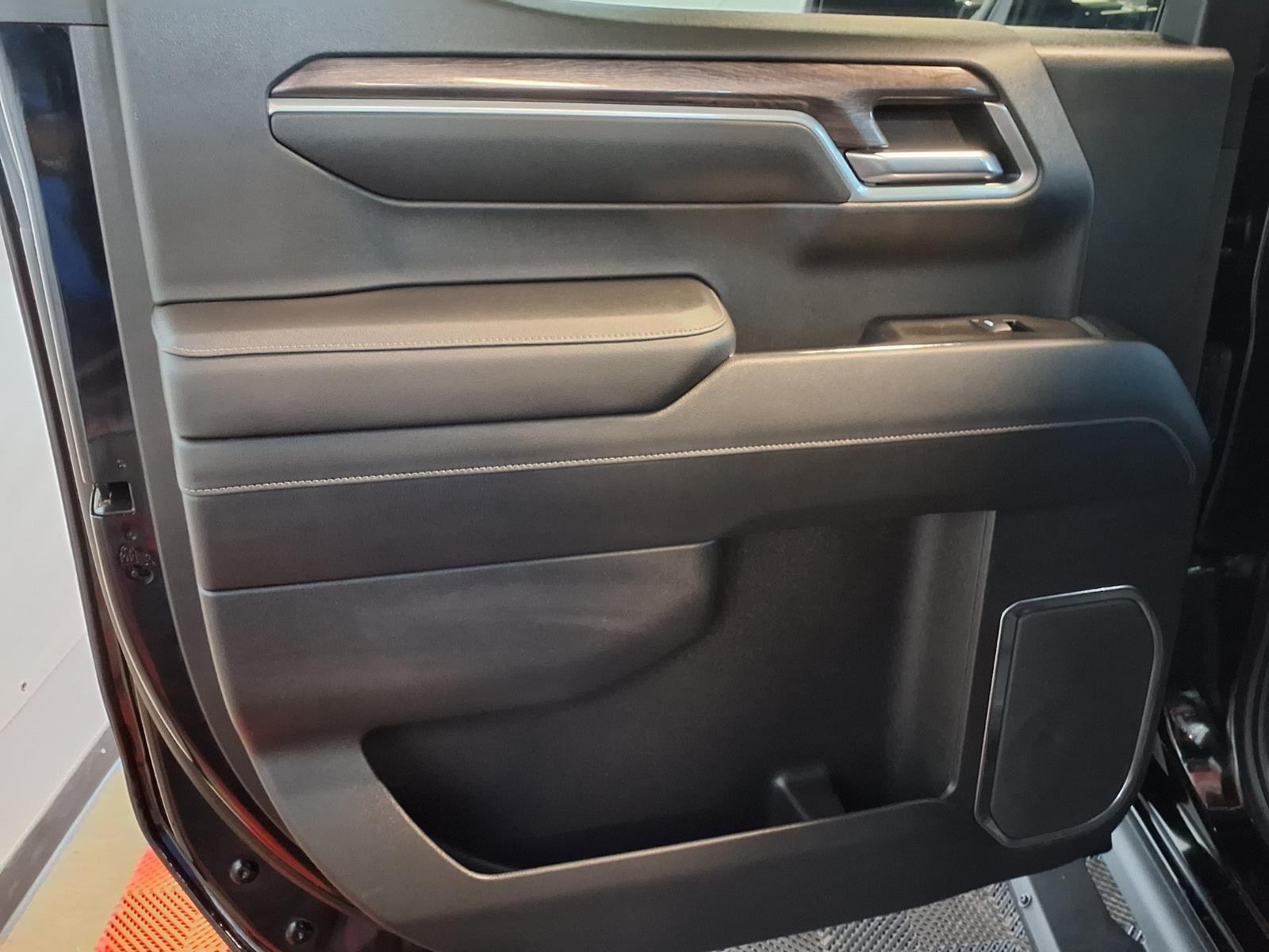 2022 Chevrolet Silverado 1500 LTZ - Black exterior view 14