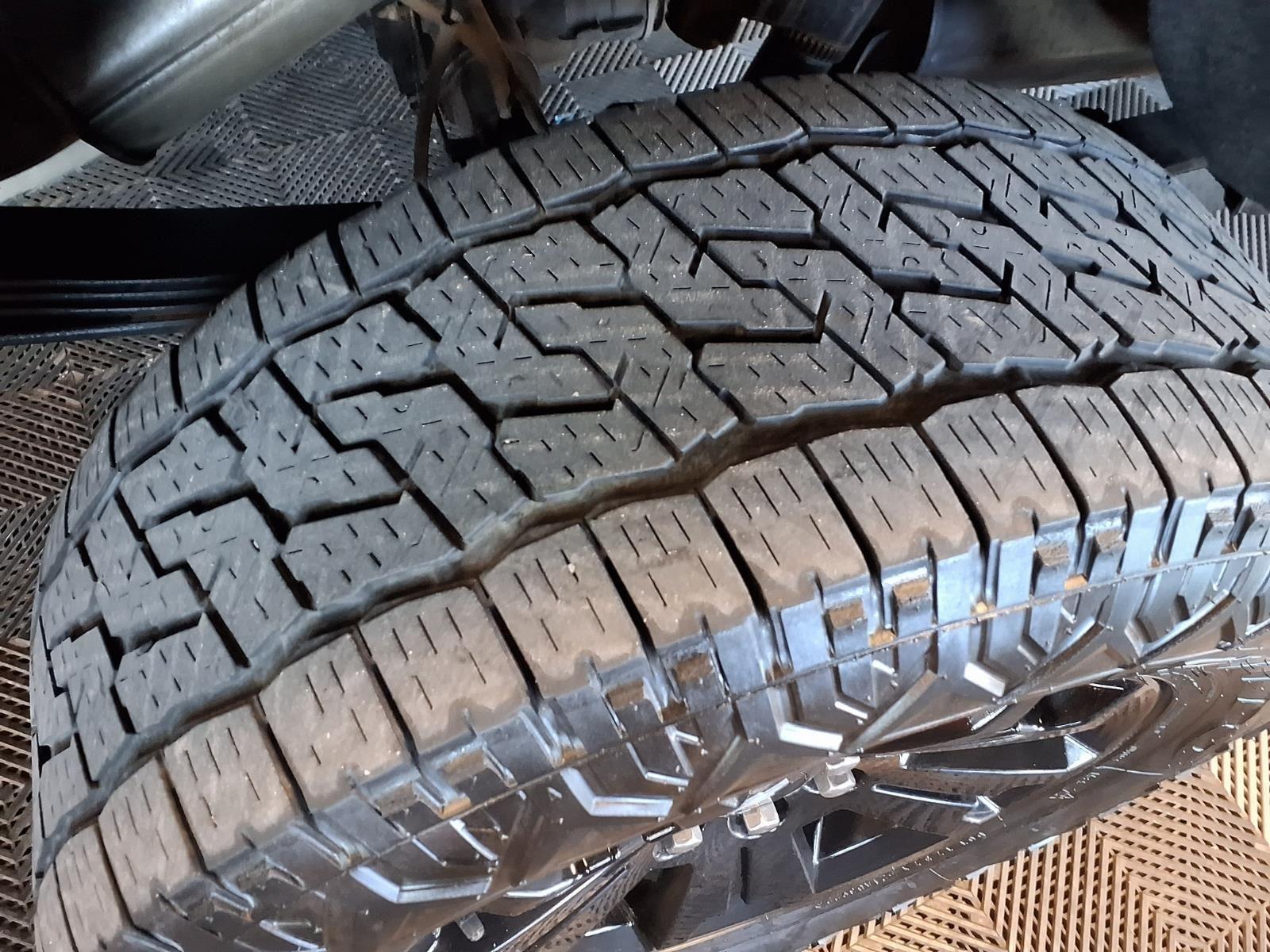 2021 Chevrolet Colorado 4WD ZR2 - Black exterior view 9