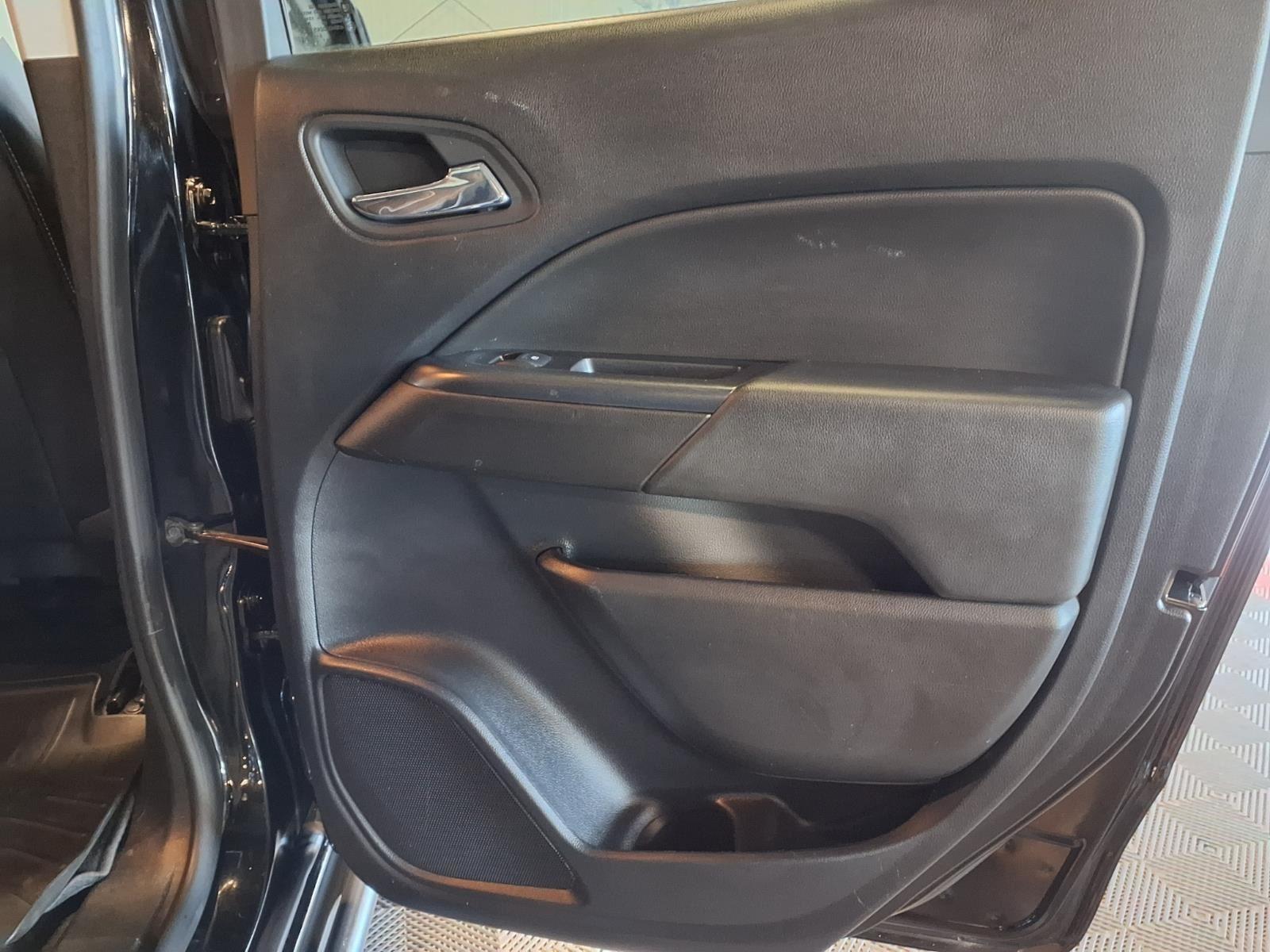 2021 Chevrolet Colorado 4WD ZR2 - Black exterior view 11