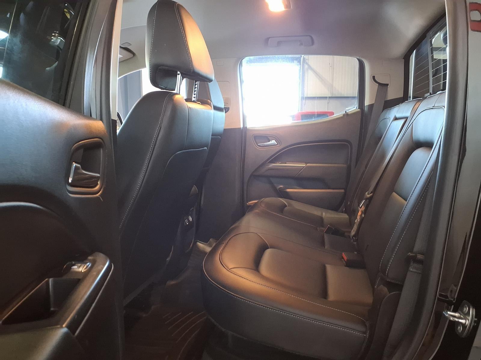 2021 Chevrolet Colorado 4WD ZR2 - Black exterior view 14