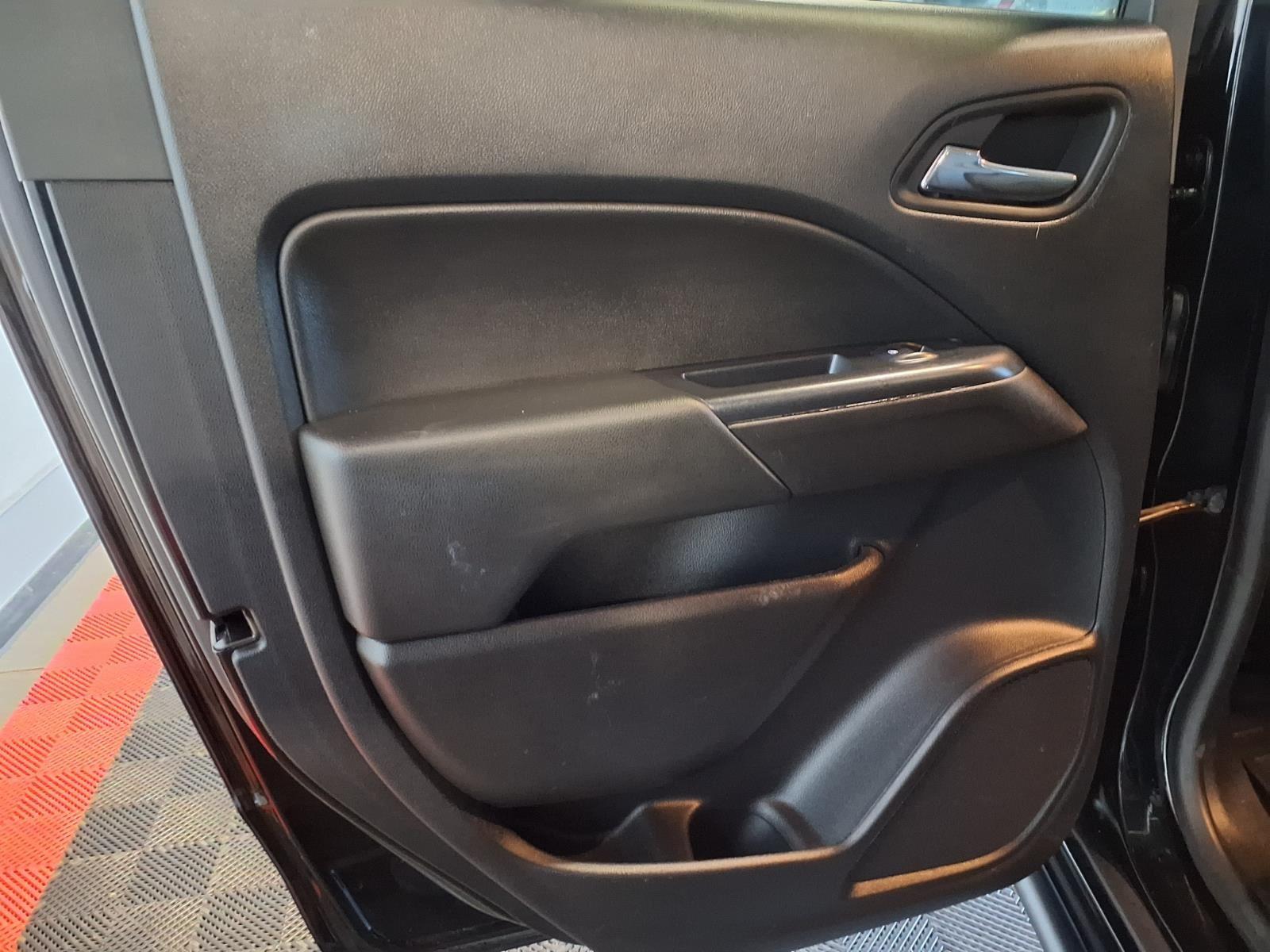 2021 Chevrolet Colorado 4WD ZR2 - Black exterior view 15