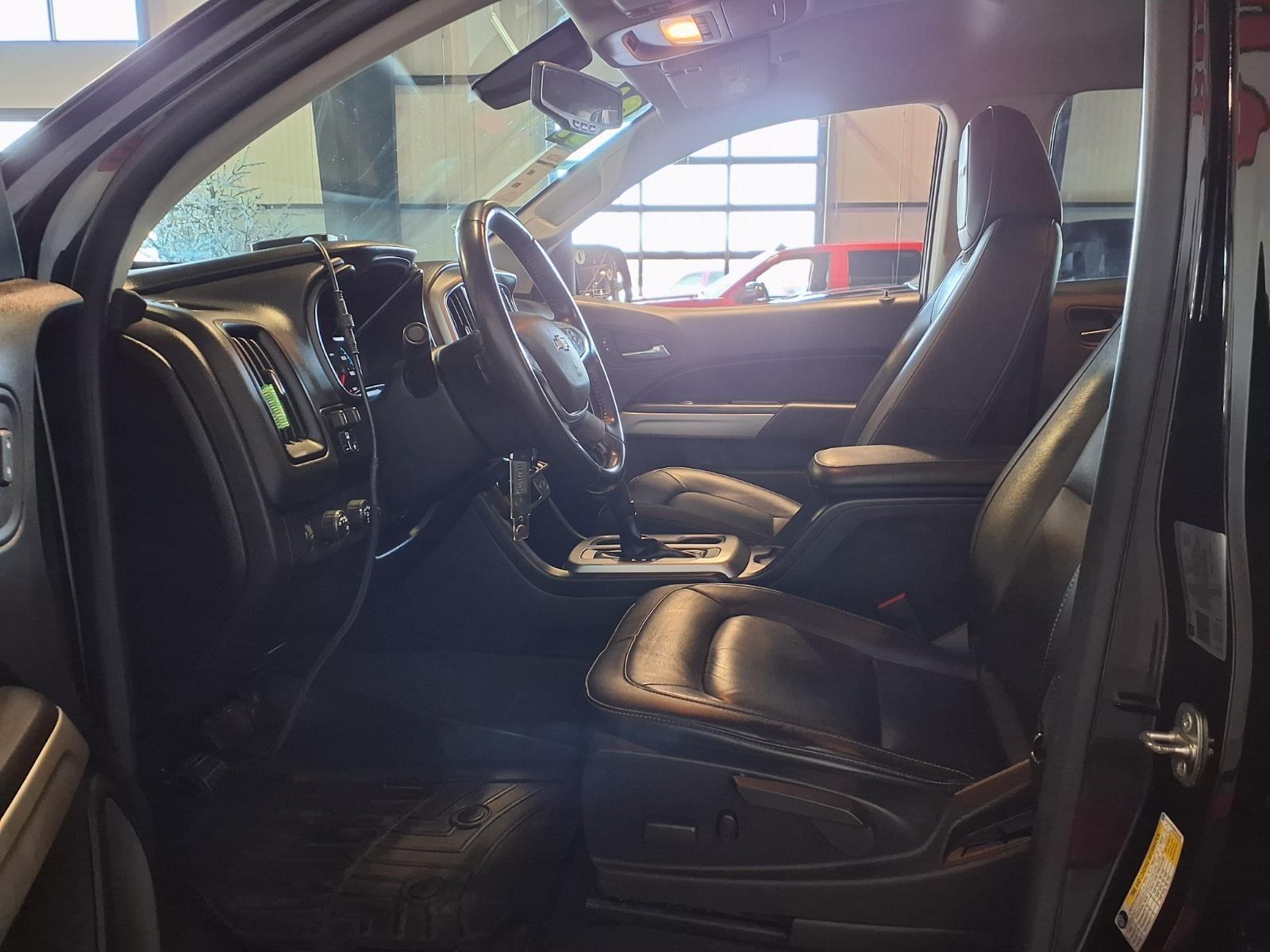 2021 Chevrolet Colorado 4WD ZR2 - Black exterior view 18