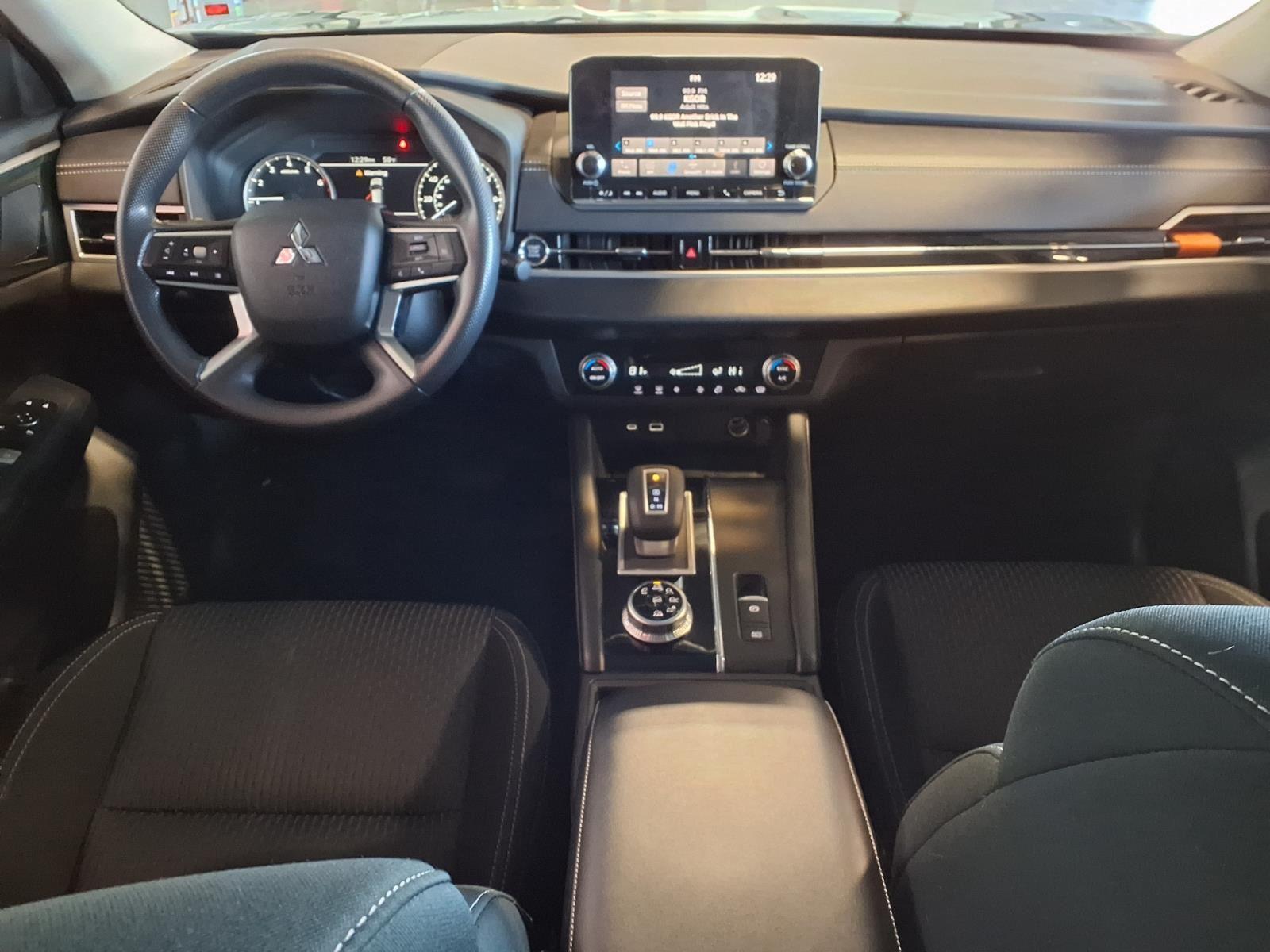 2022 Mitsubishi Outlander ES - Labrador Black Pearl exterior view 12