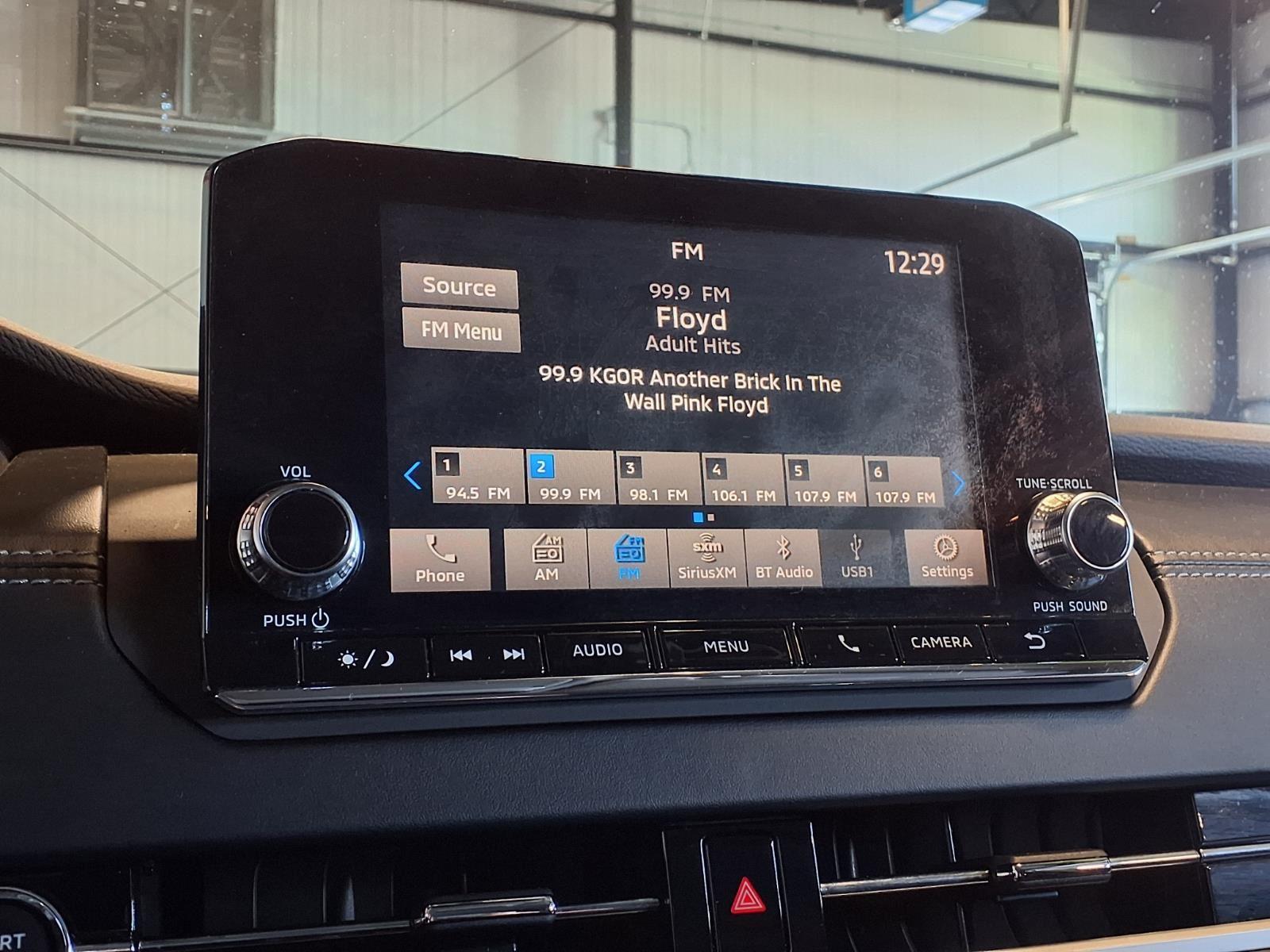 2022 Mitsubishi Outlander ES - Labrador Black Pearl exterior view 15