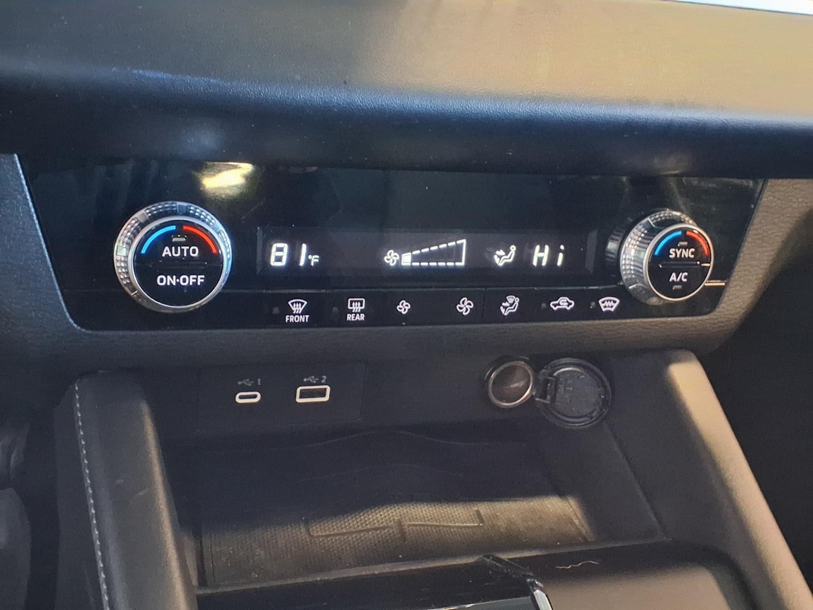 2022 Mitsubishi Outlander ES - Labrador Black Pearl exterior view 17